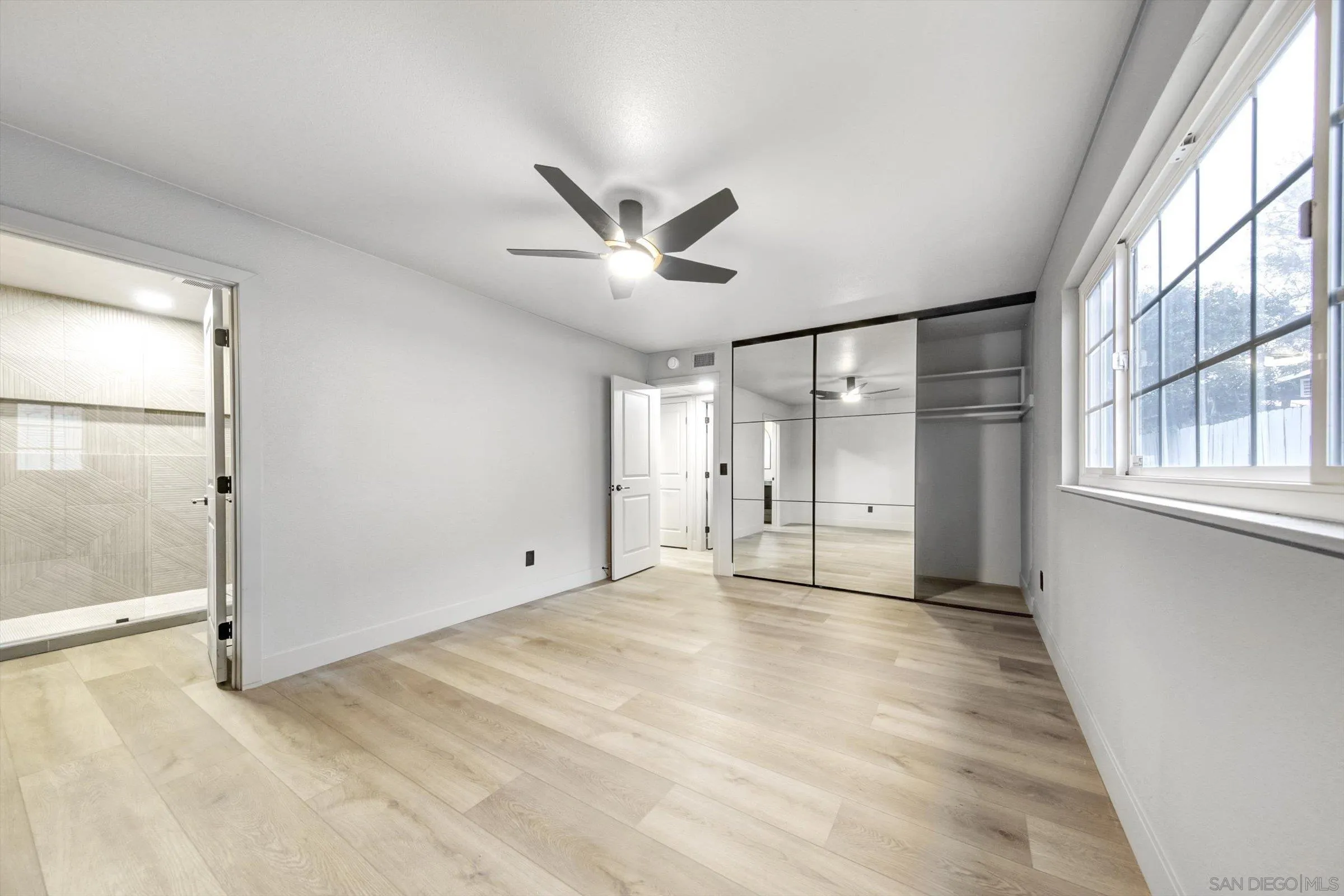 https://cdn.realtyfeed.com/cdn/127/260001935/ad82c55a110a8abf75745ac6fad22e95.webp