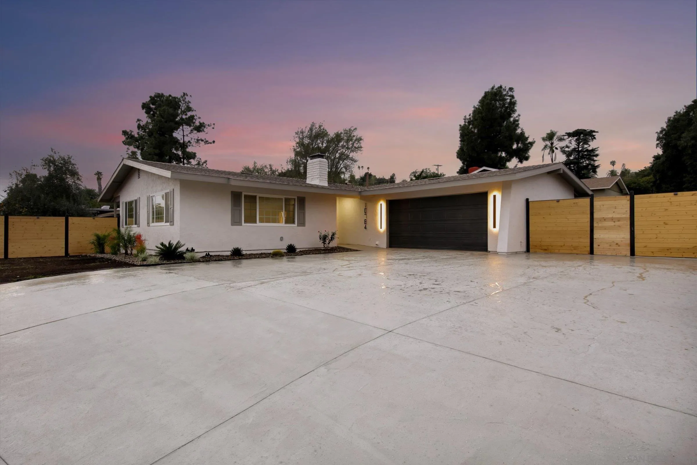 https://cdn.realtyfeed.com/cdn/127/260001935/d3af21f932edb843bba73e2f8c9a19e2.webp