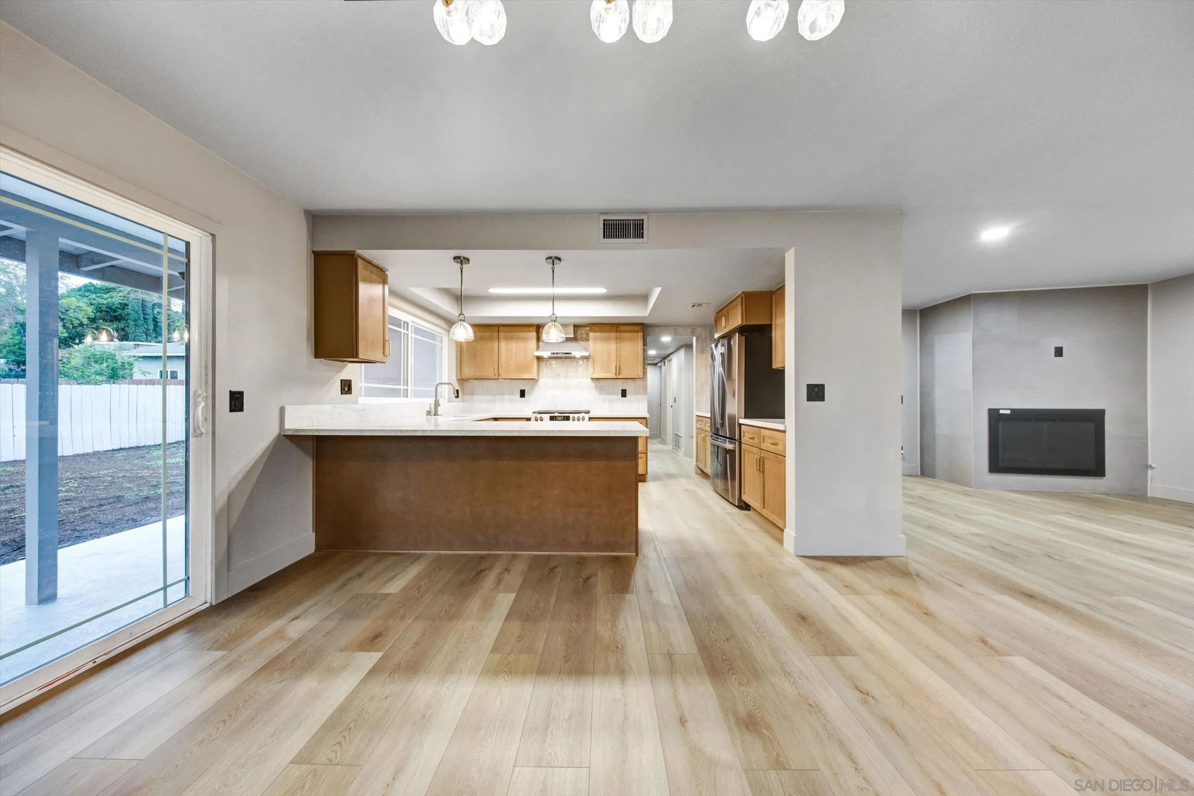https://cdn.realtyfeed.com/cdn/127/260001935/e544b158551378468285f209cd450521.webp