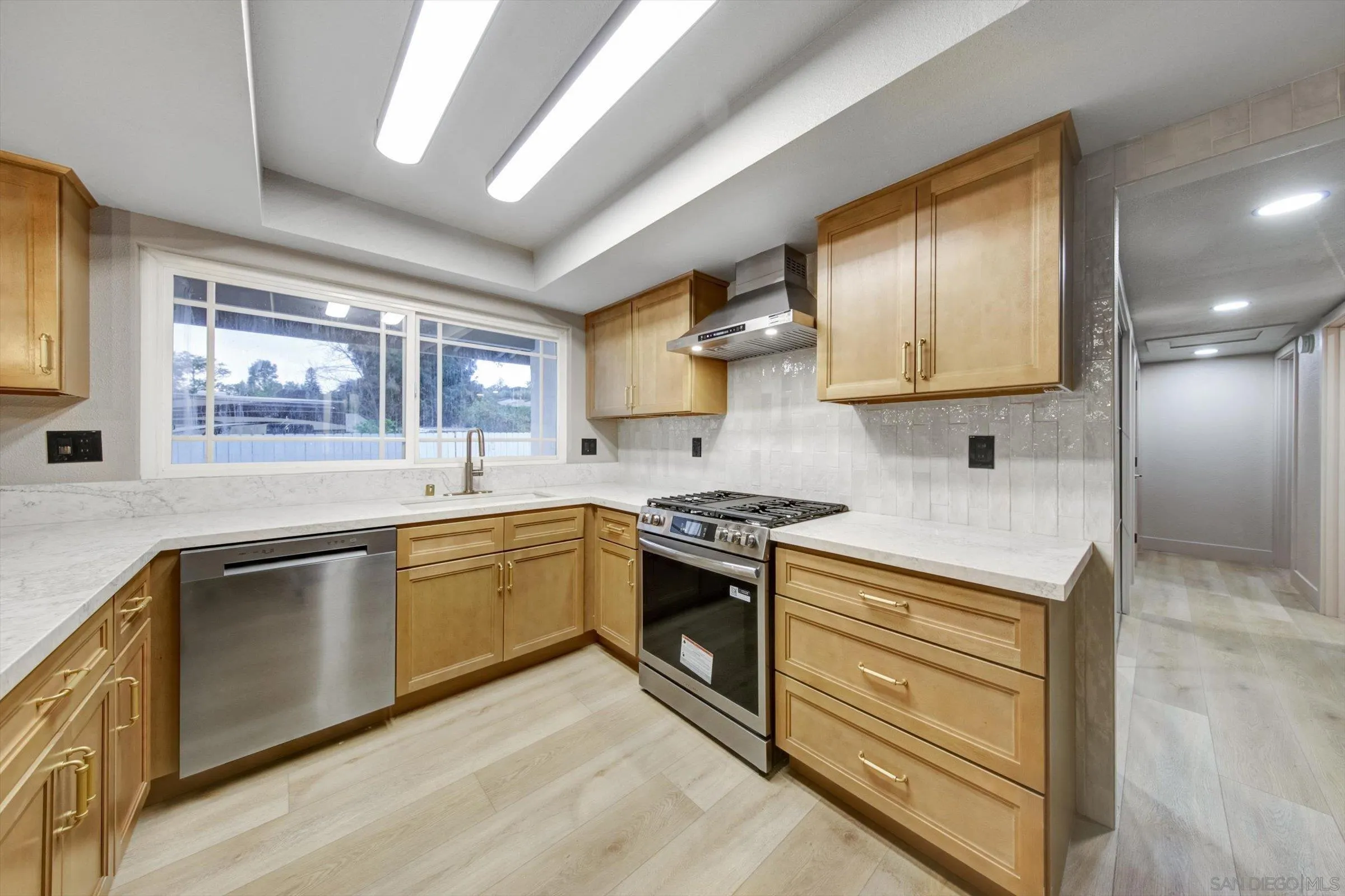 https://cdn.realtyfeed.com/cdn/127/260001935/f07265ca611af15dd02a2b092d9a9509.webp