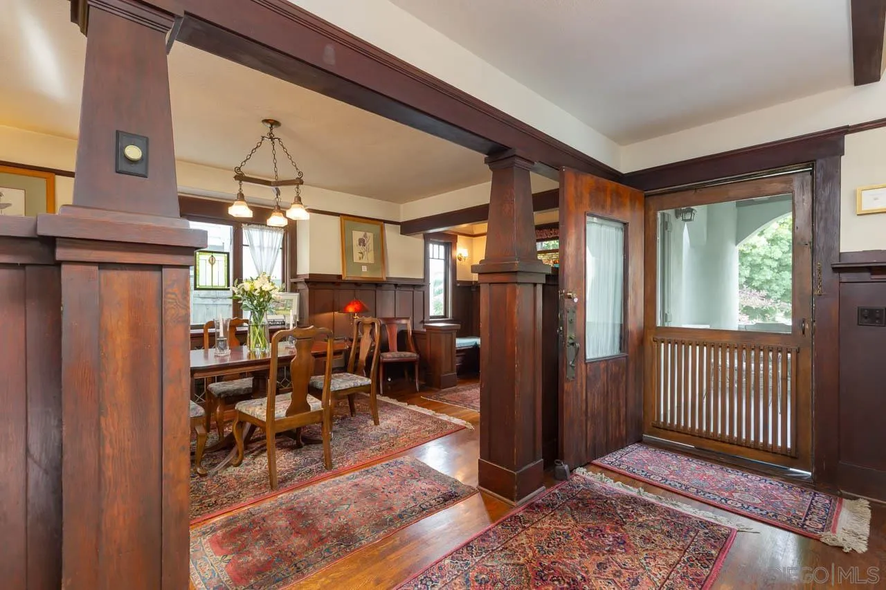 https://cdn.realtyfeed.com/cdn/127/260001936/0100bc89bd36c6261d16302ba323e08a.webp
