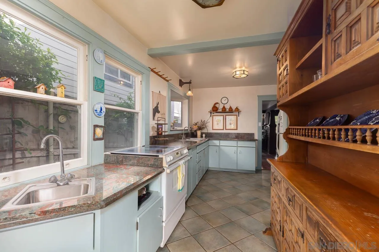 https://cdn.realtyfeed.com/cdn/127/260001936/690f78e6f89ea918d354261e653a1cf6.webp