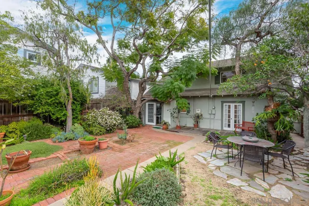 https://cdn.realtyfeed.com/cdn/127/260001936/91200935421eb384e55e63983a9e08cd.webp