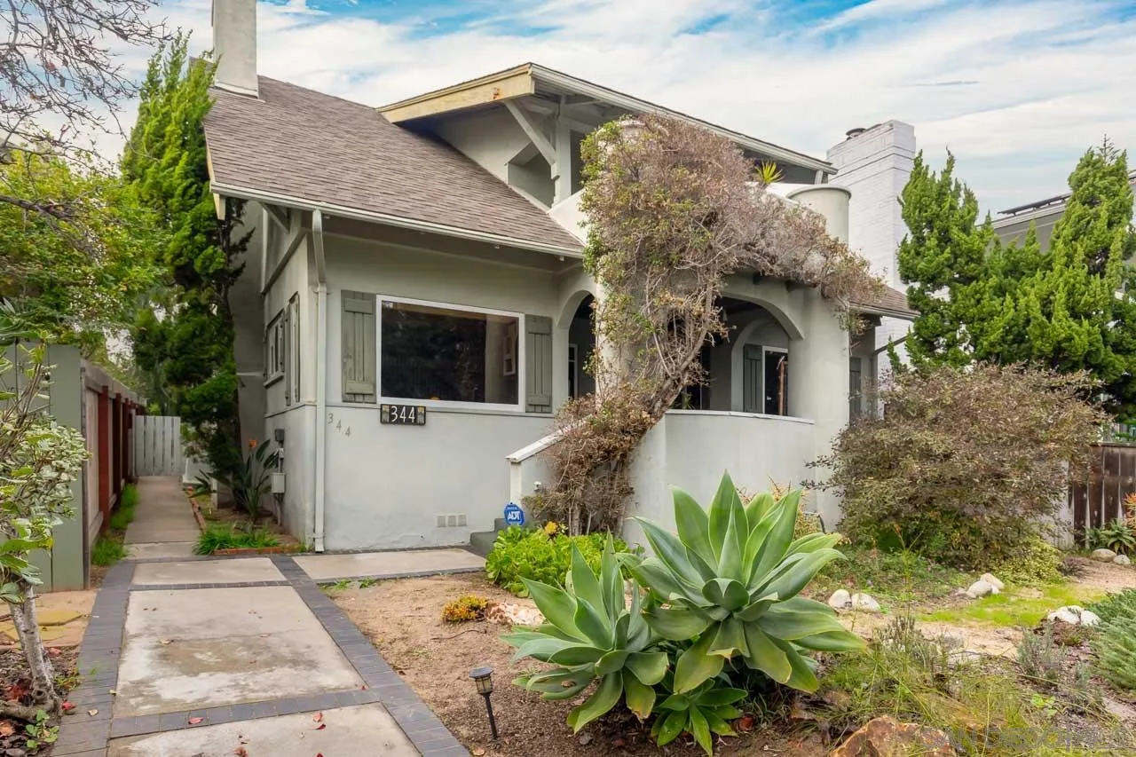 https://cdn.realtyfeed.com/cdn/127/260001936/bc9739ba18fe56798297a4a667989f17.webp
