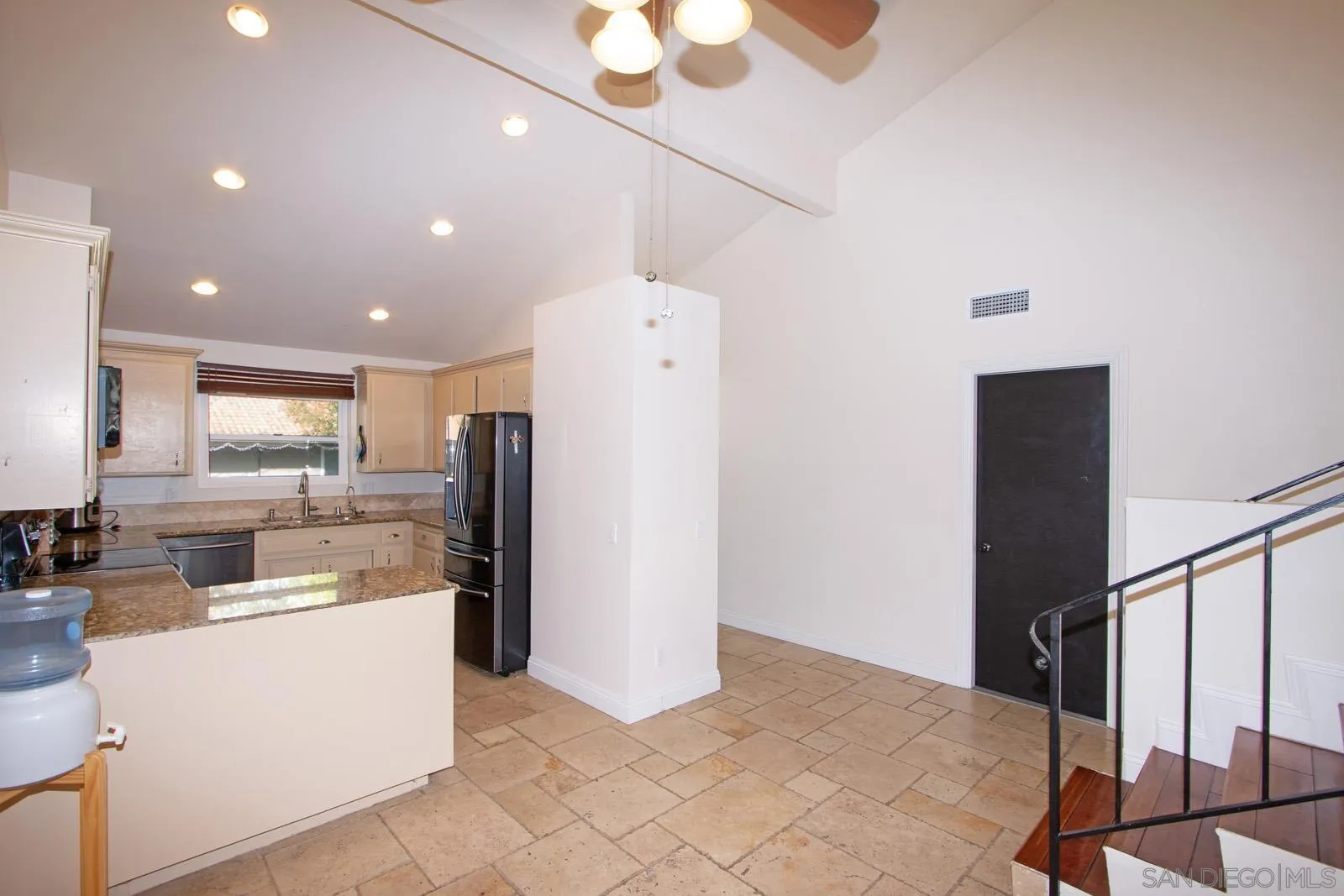 Photo #14: 260001937 Listing: Photo #14