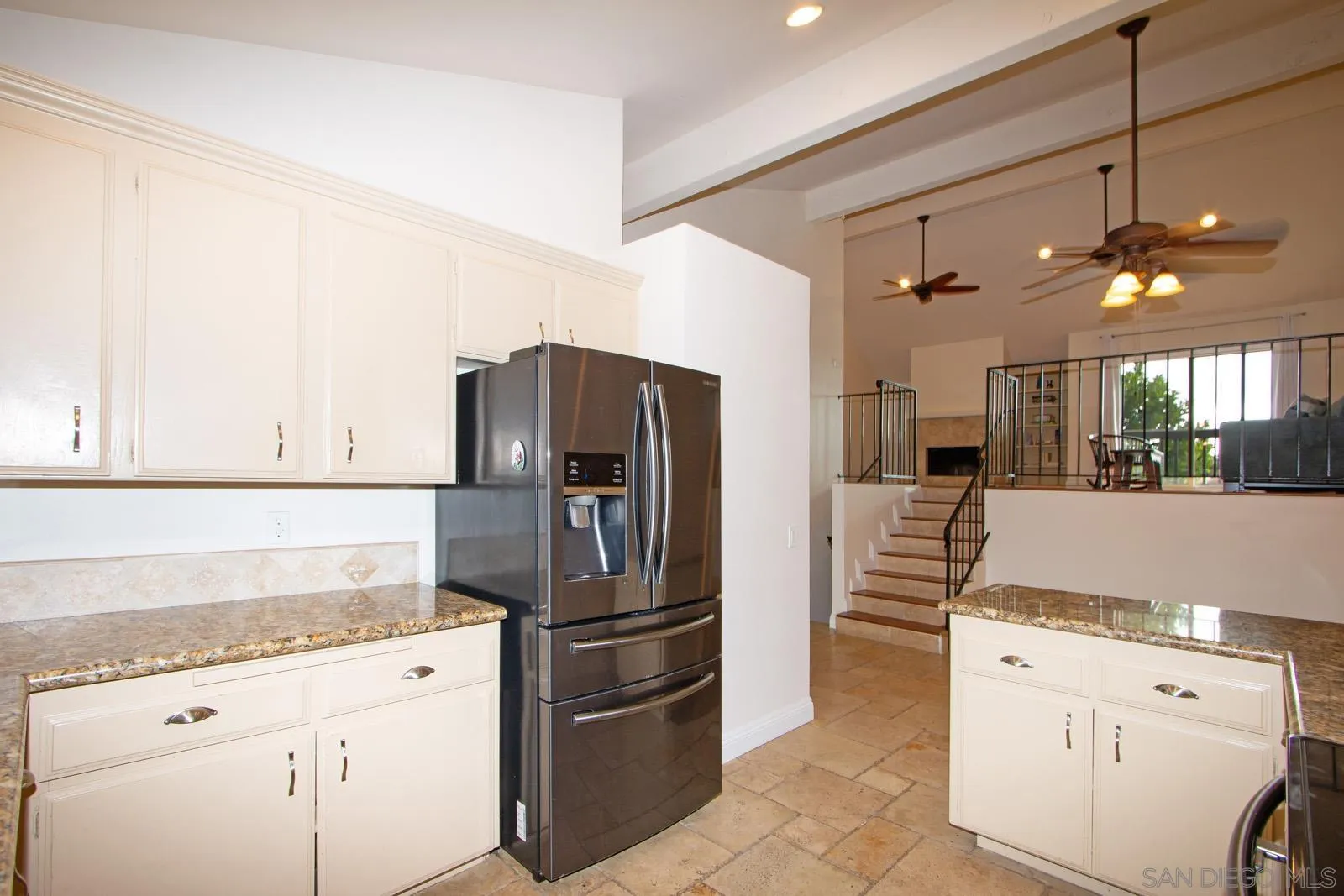 https://cdn.realtyfeed.com/cdn/127/260001937/3164b33fbceaf546cdbb09888904c78a.webp