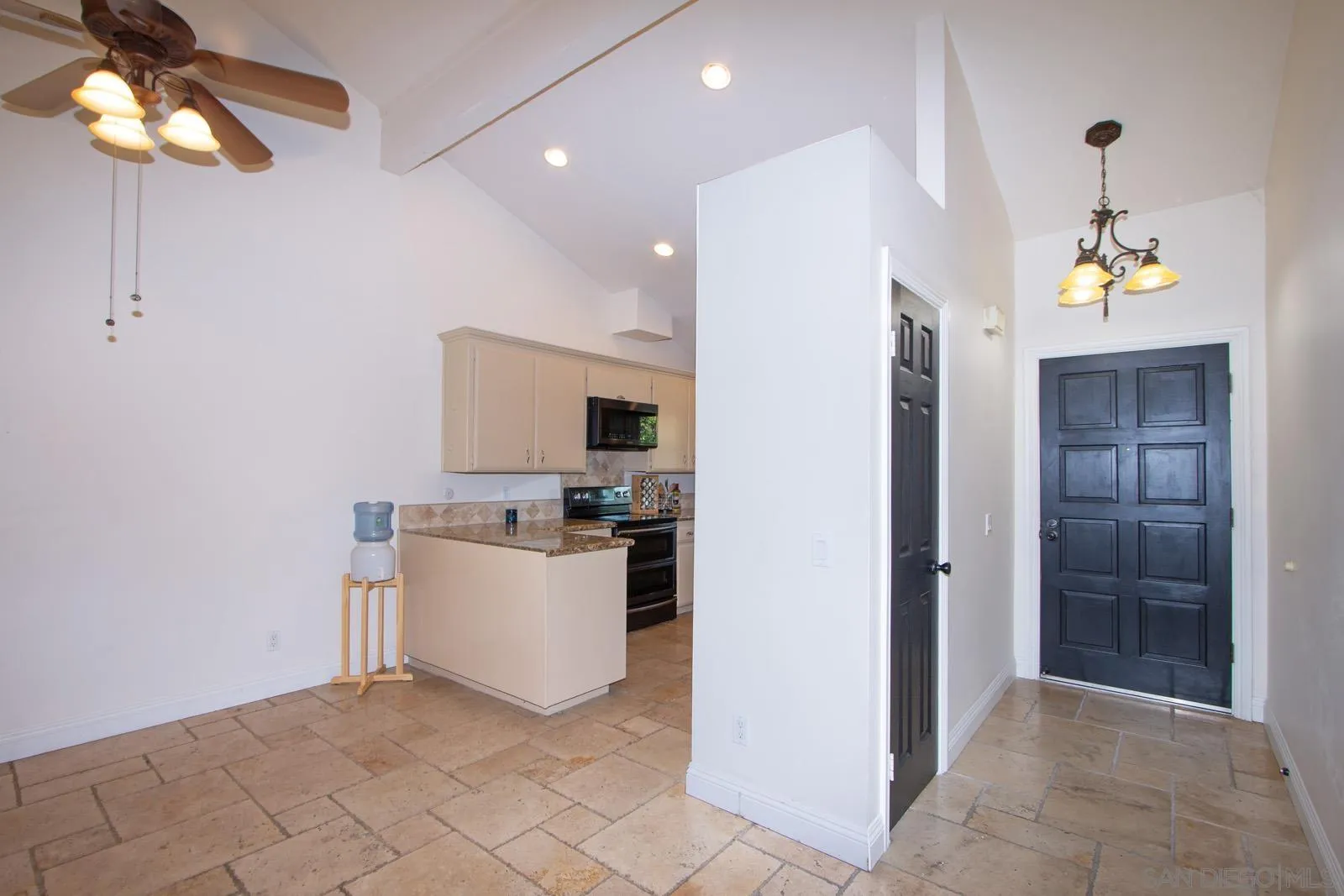 https://cdn.realtyfeed.com/cdn/127/260001937/476ac3858e925a444387a7af4251d0f6.webp