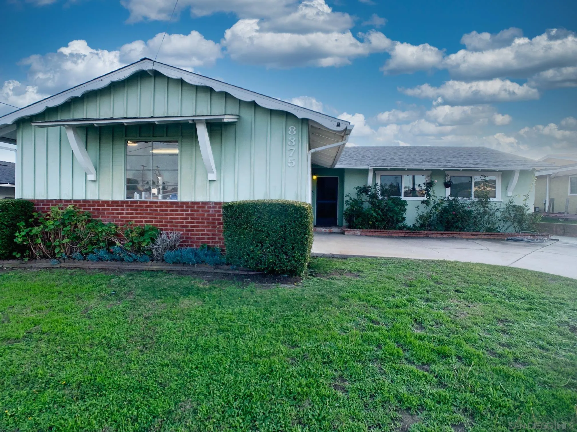 https://cdn.realtyfeed.com/cdn/127/260001938/8a891b26147ac48306473d2c318fde73.webp