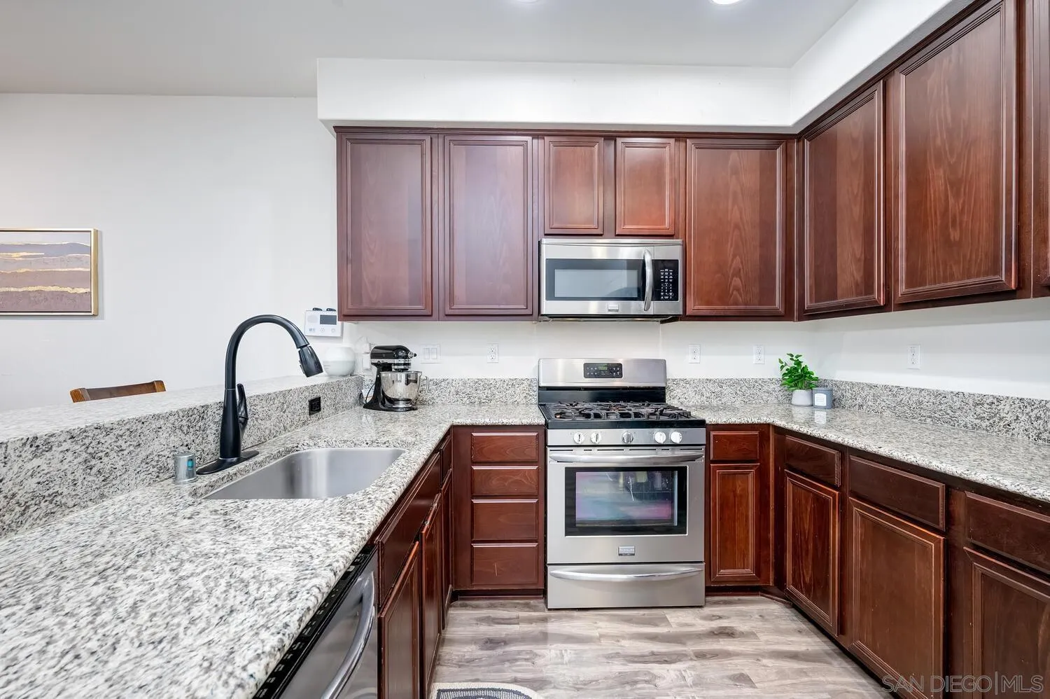 Photo #12: 260001944 Listing: Photo #12