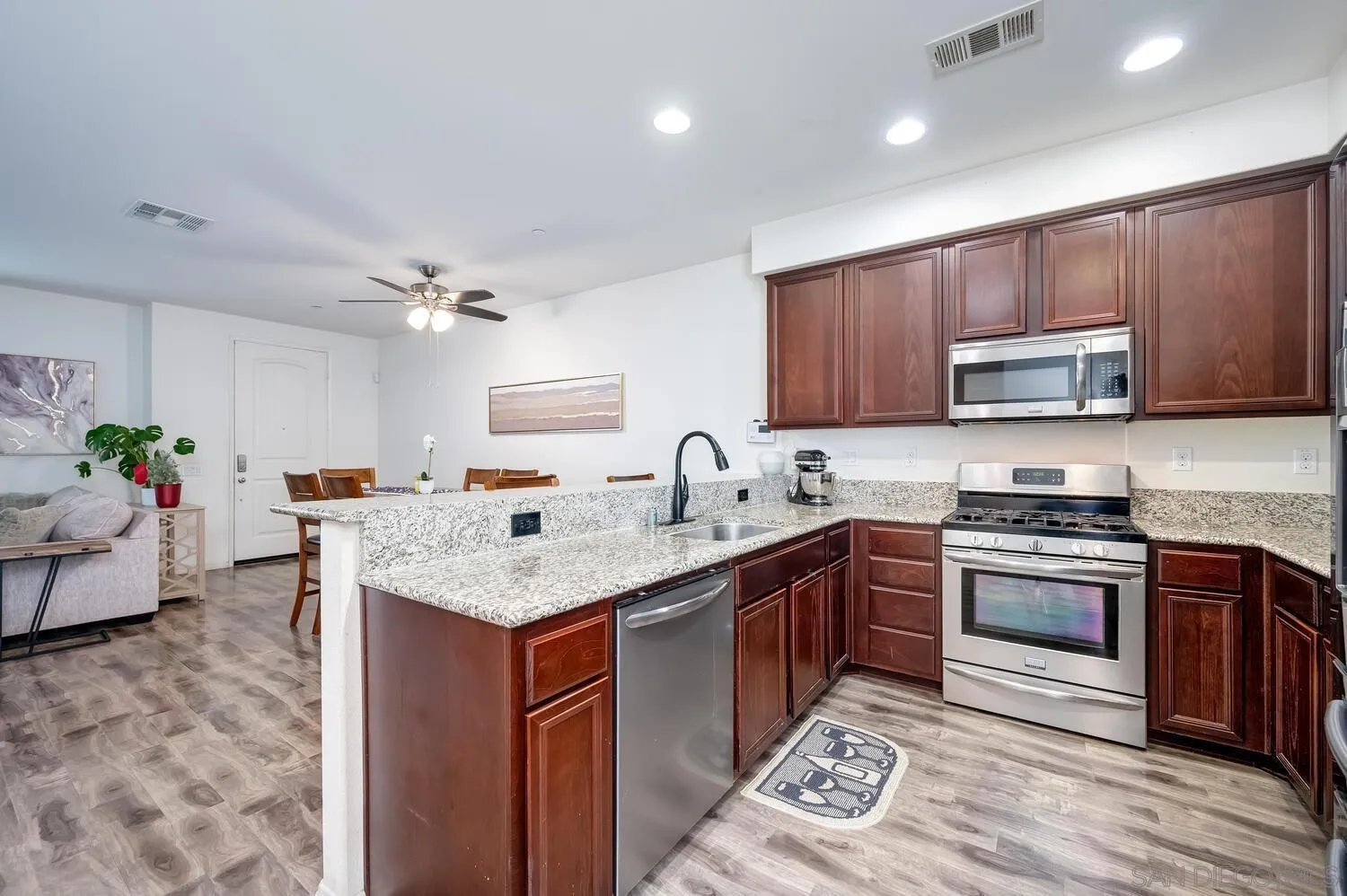 Photo #13: 260001944 Listing: Photo #13