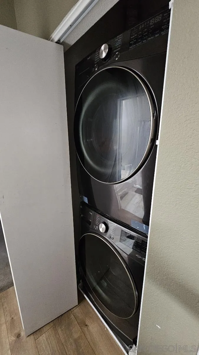 Photo #9: 260001947 Listing: Photo #9