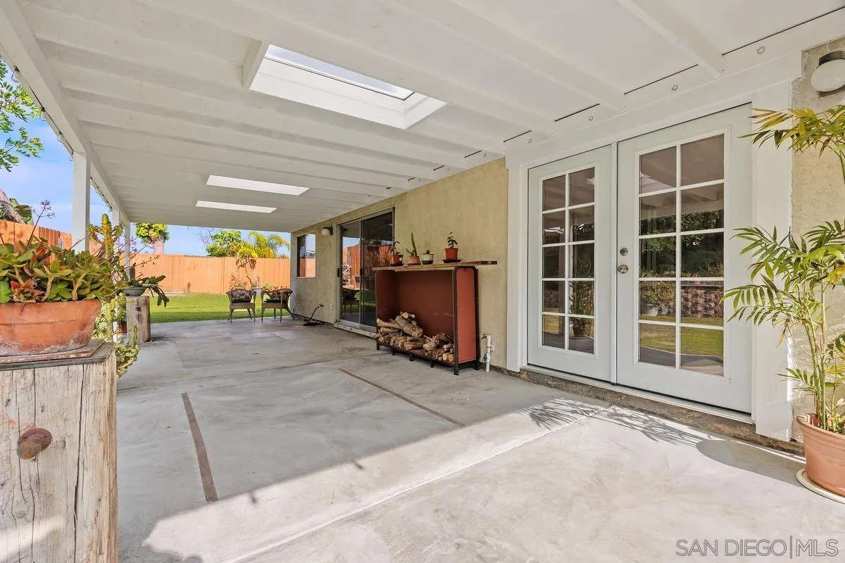 https://cdn.realtyfeed.com/cdn/127/260001948/dfcd8ad2814b01766d6f0e16ad4f0196.webp