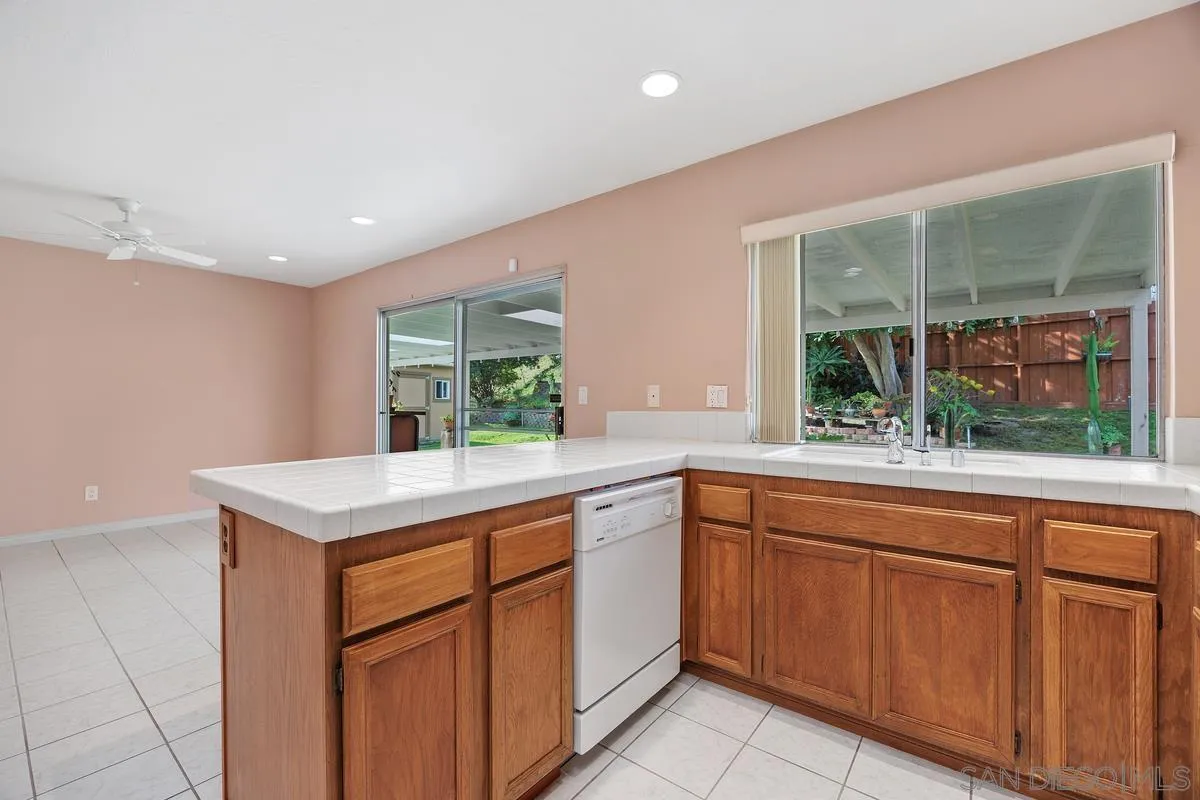 https://cdn.realtyfeed.com/cdn/127/260001948/fc735414c1d3c418c5840a5f0dc84fe6.webp