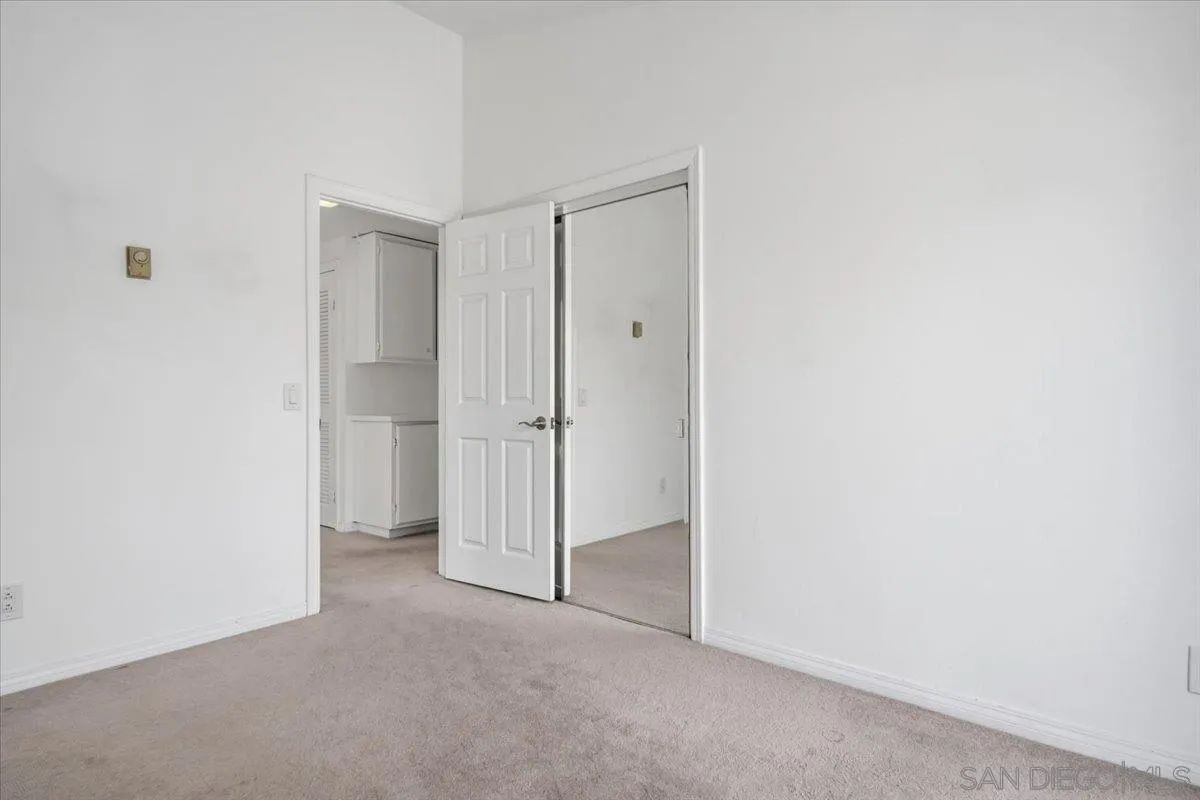 Photo #35: 260001950 Listing: Photo #35