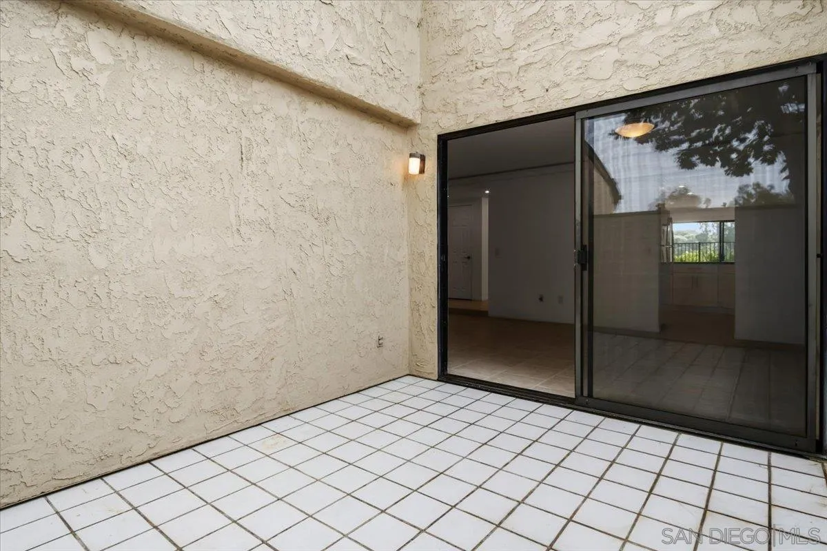 Photo #7: 260001950 Listing: Photo #7