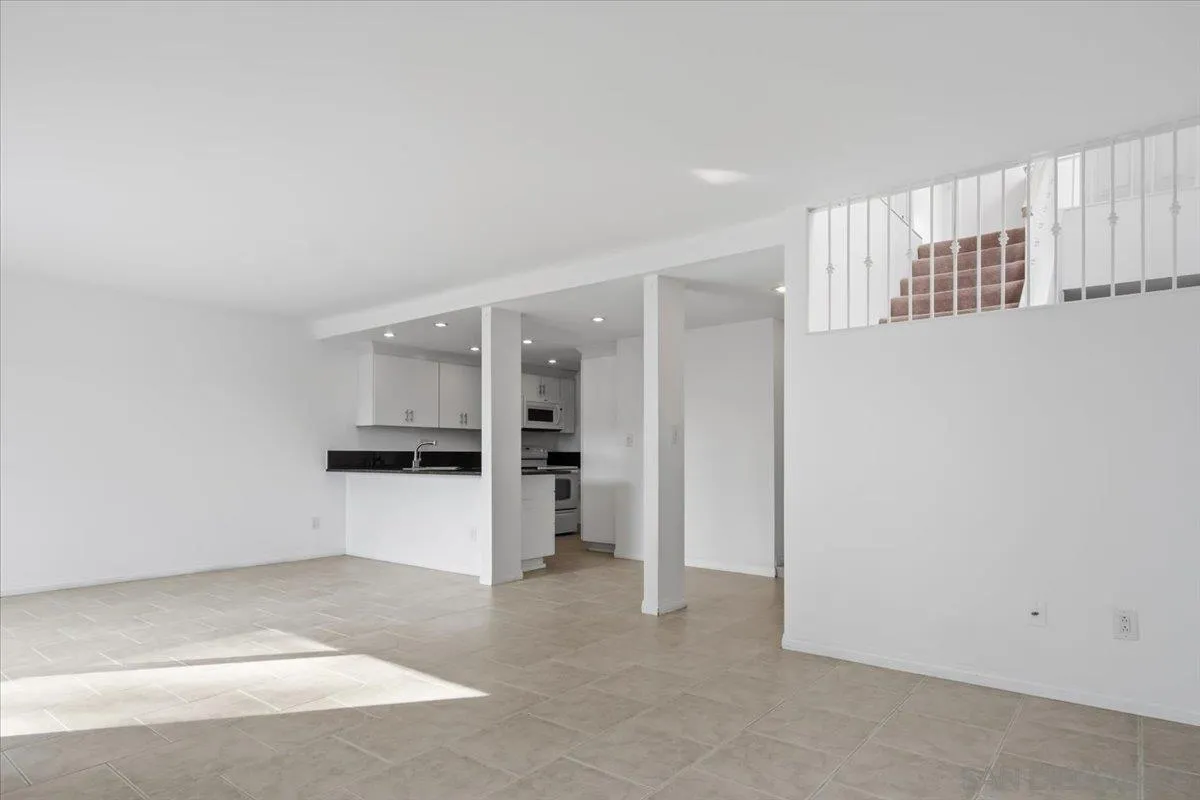 Photo #10: 260001950 Listing: Photo #10