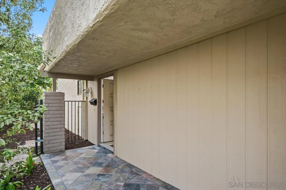 Photo #27: 260001950 Listing: Photo #27