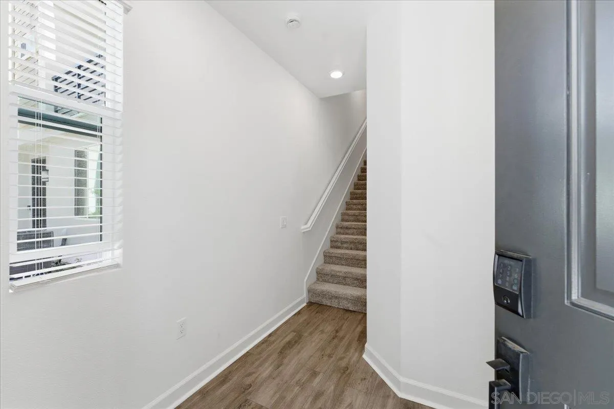 Photo #3: 260001953 Listing: Photo #3