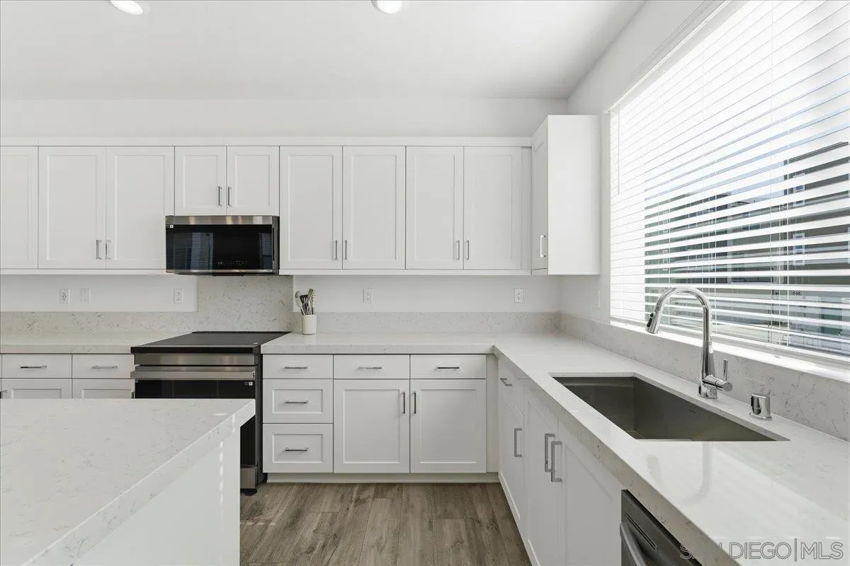 Photo #14: 260001953 Listing: Photo #14