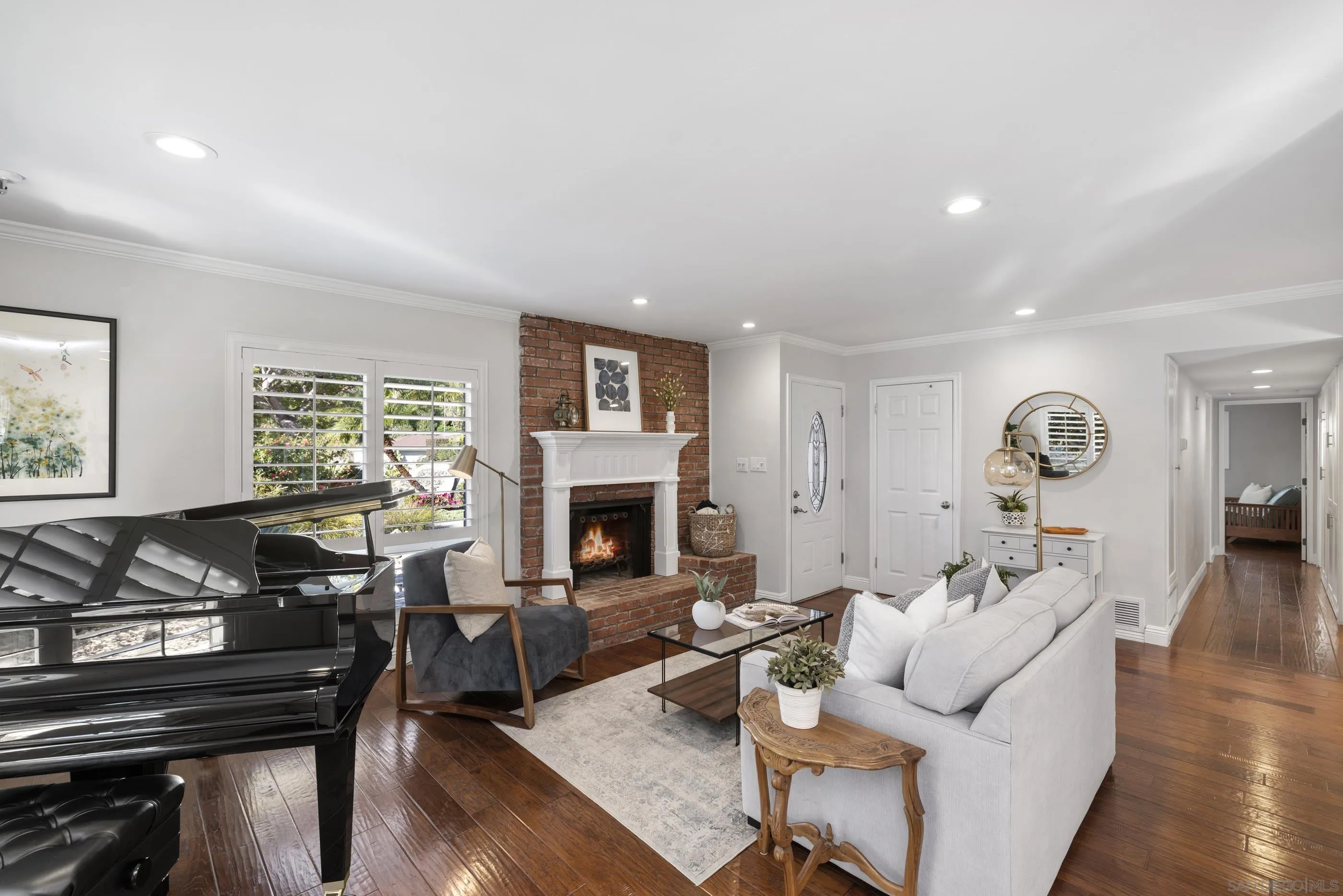 https://cdn.realtyfeed.com/cdn/127/260001955/80d9860b8f6f9d601f34fd58daa91537.webp