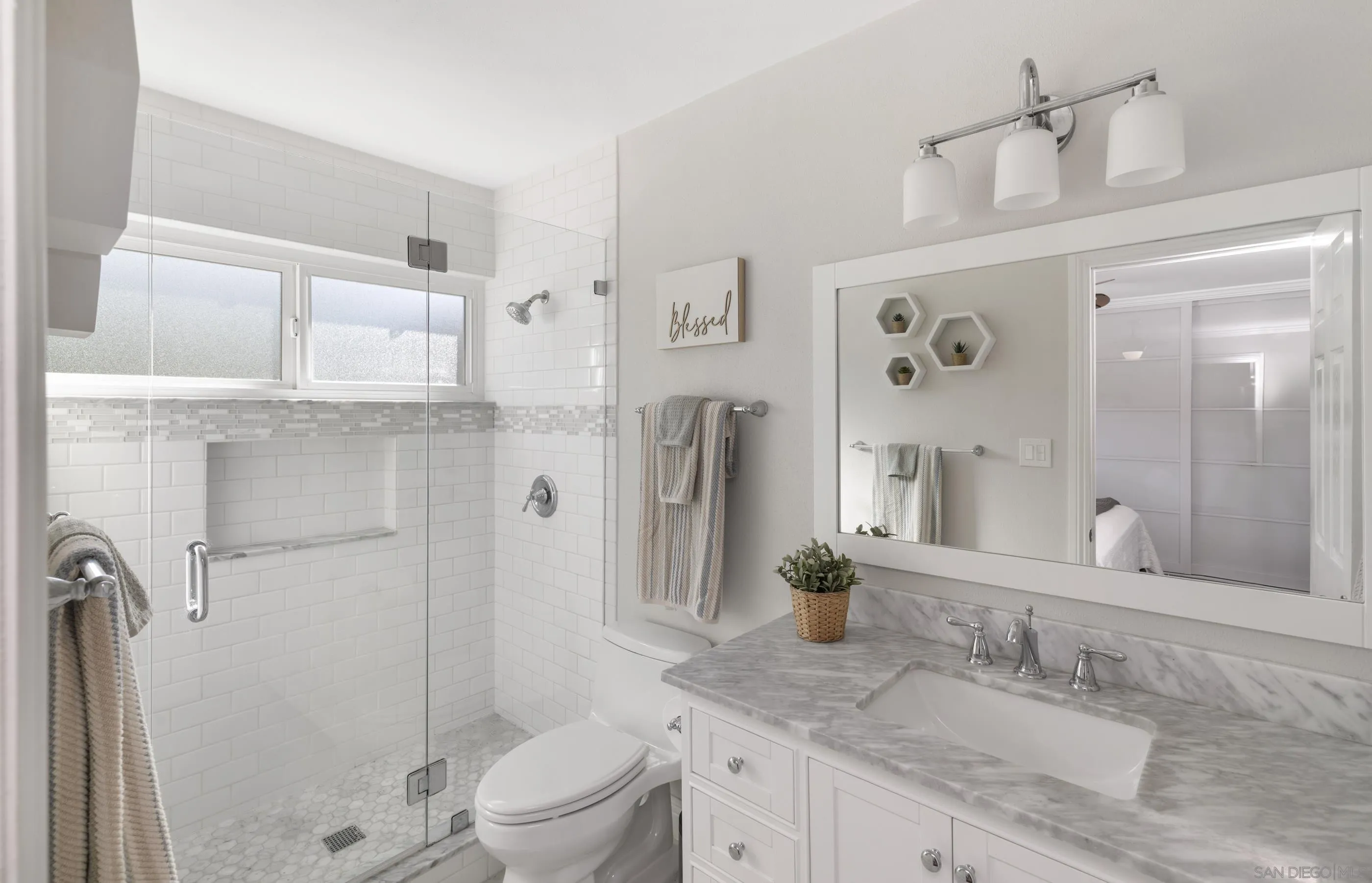 https://cdn.realtyfeed.com/cdn/127/260001955/b25e9bdcbb611534b6c9755ad37aa084.webp