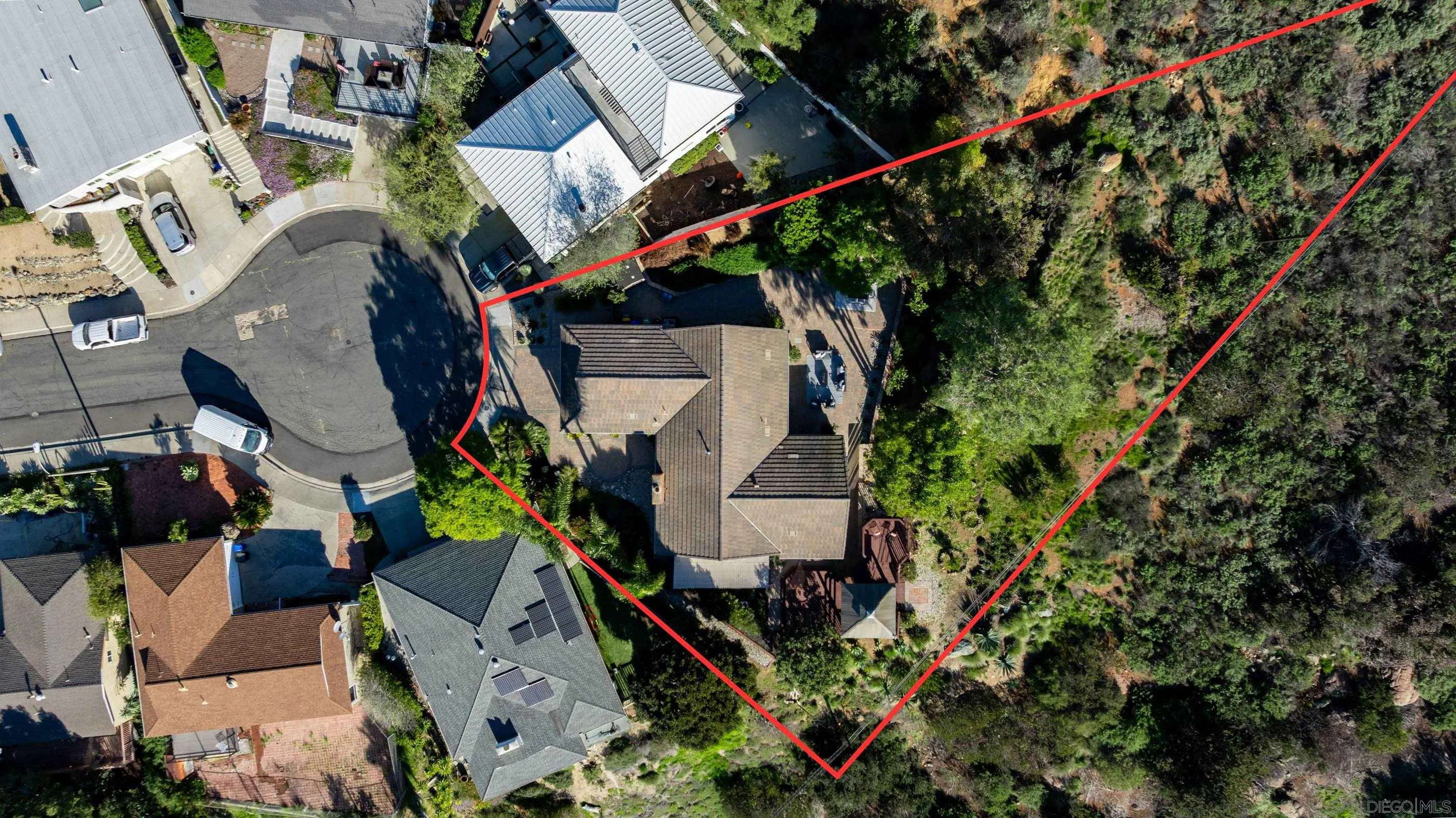 https://cdn.realtyfeed.com/cdn/127/260001955/ca21f41b42062fc7a06252093b9d2cad.webp