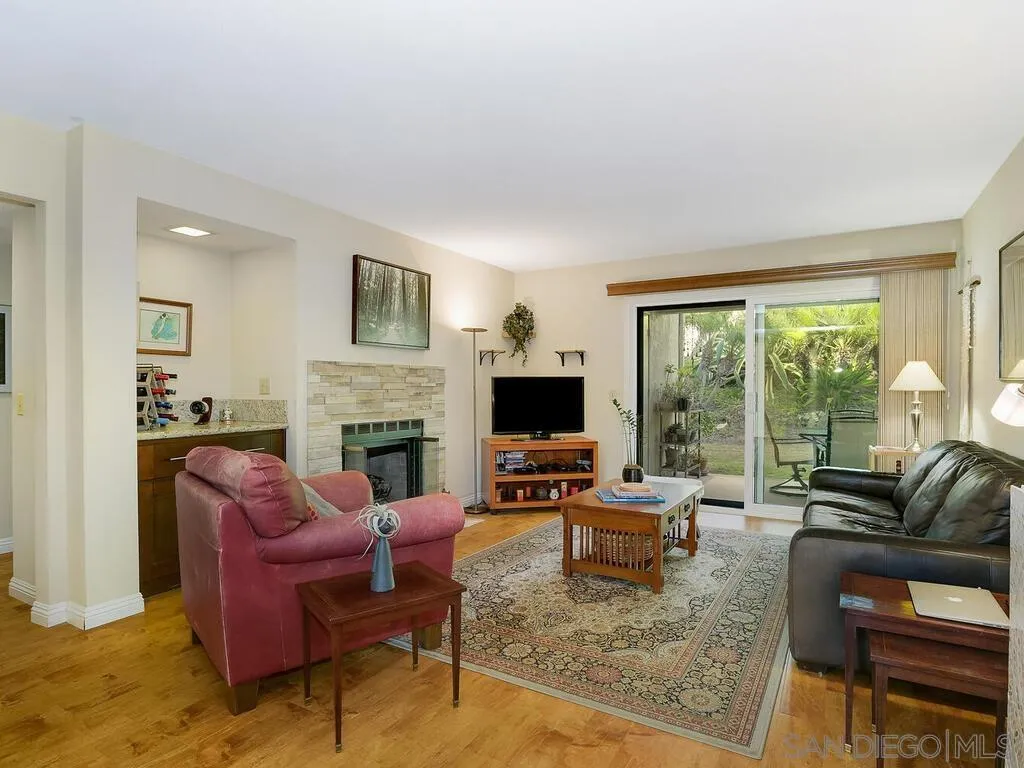 Photo #3: 260001962 Listing: Photo #3