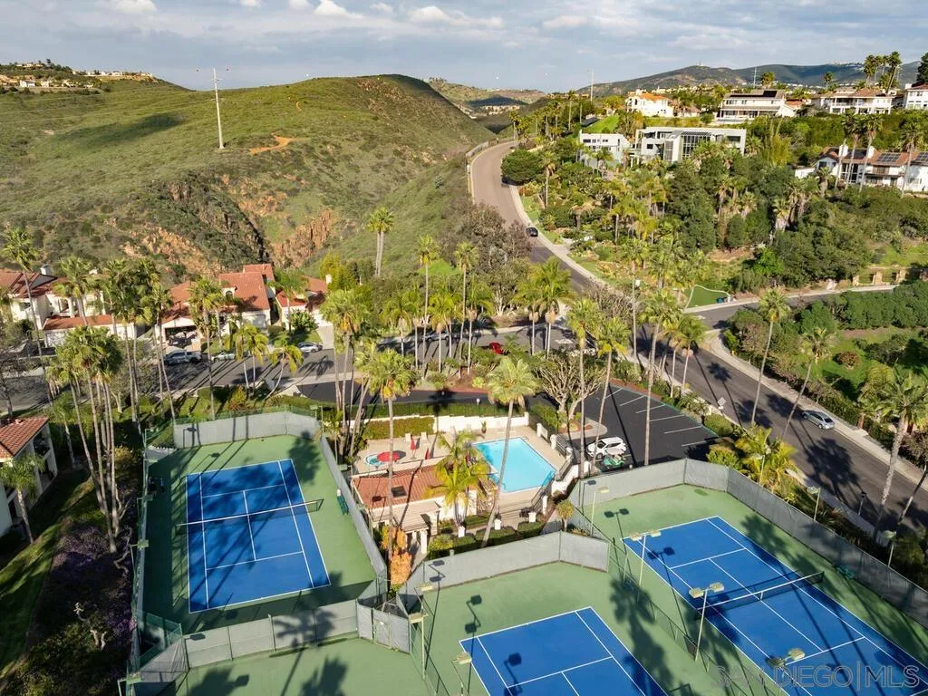 Photo #37: 260001962 Listing: Photo #37