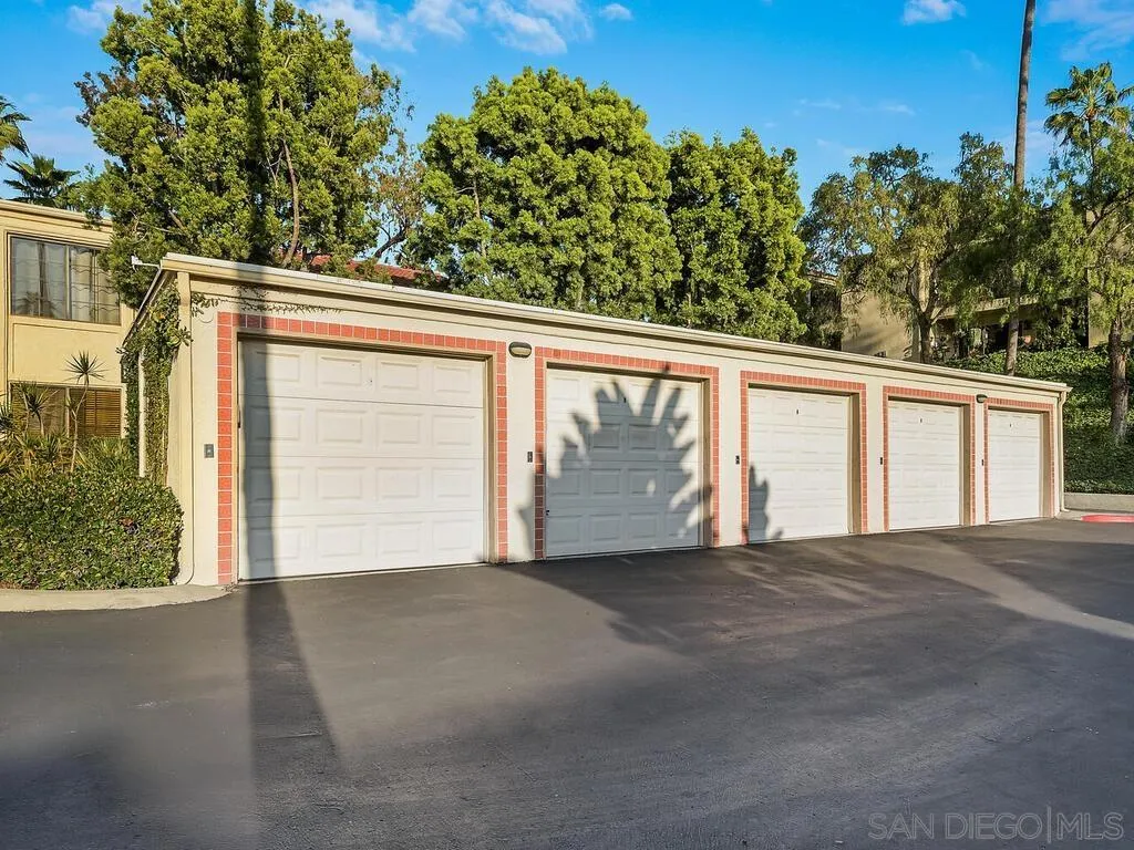 Photo #30: 260001962 Listing: Photo #30