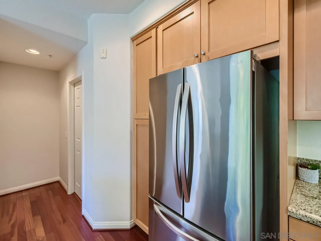 Photo #10: 260001963 Listing: Photo #10