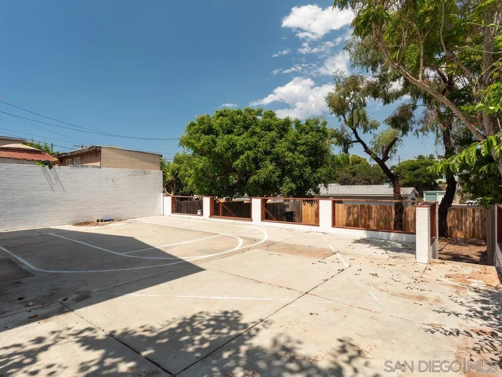 https://cdn.realtyfeed.com/cdn/127/260001964/d264728530ad1fc0183e4539cffcf322.webp