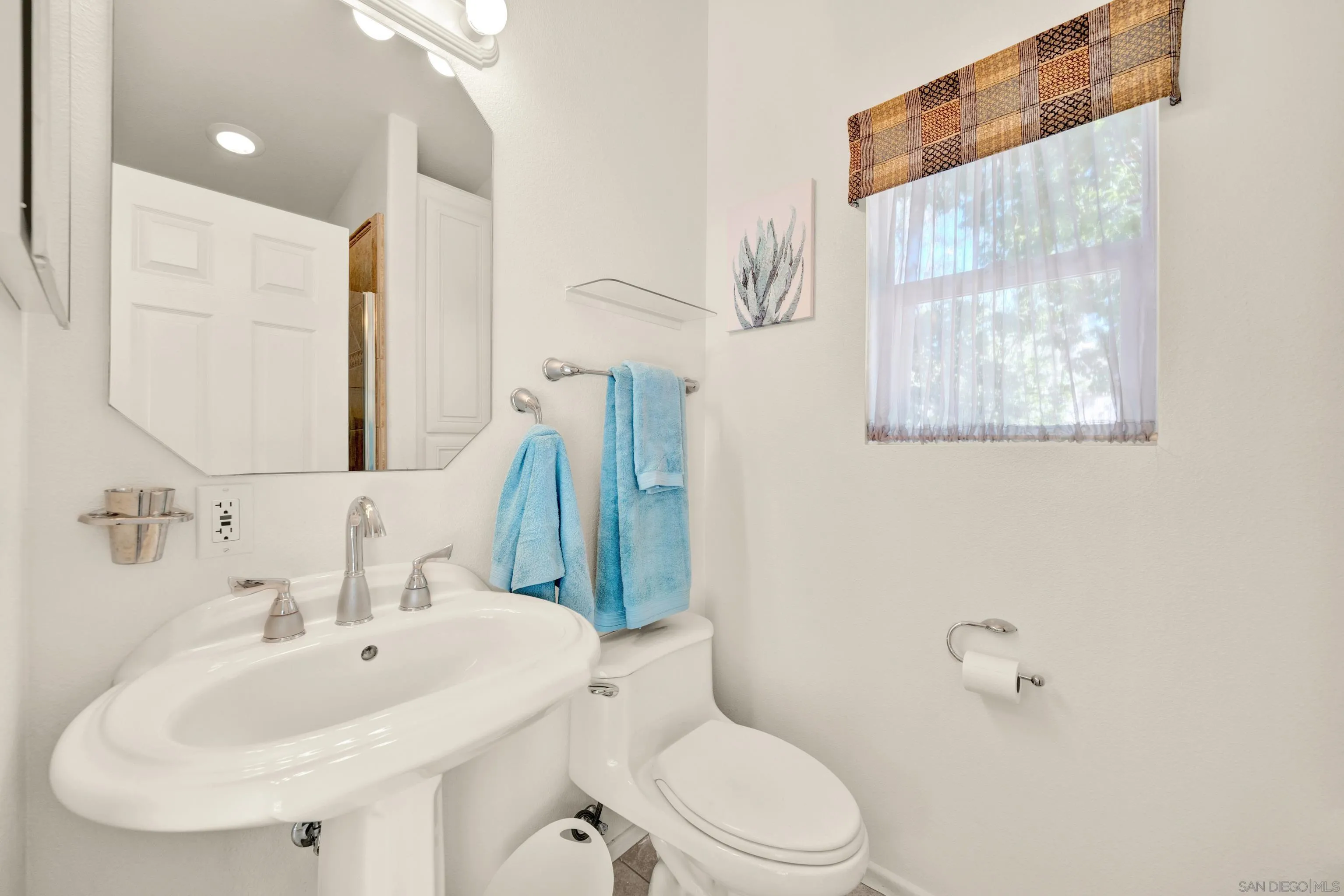 https://cdn.realtyfeed.com/cdn/127/260001968/159da3ac739523639206205226323264.webp