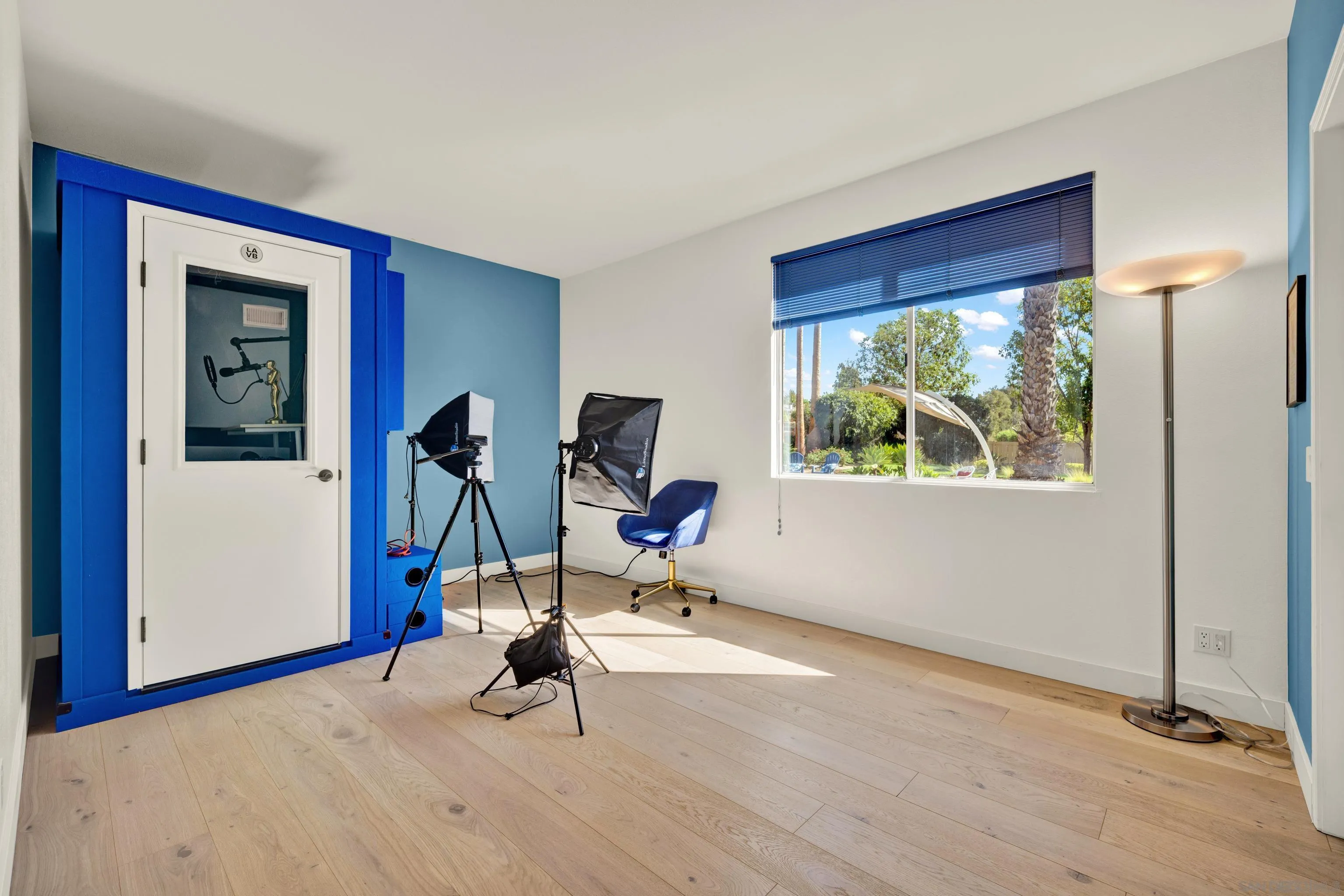 https://cdn.realtyfeed.com/cdn/127/260001968/15bd74fa1af8888775606bfbd4c133ce.webp
