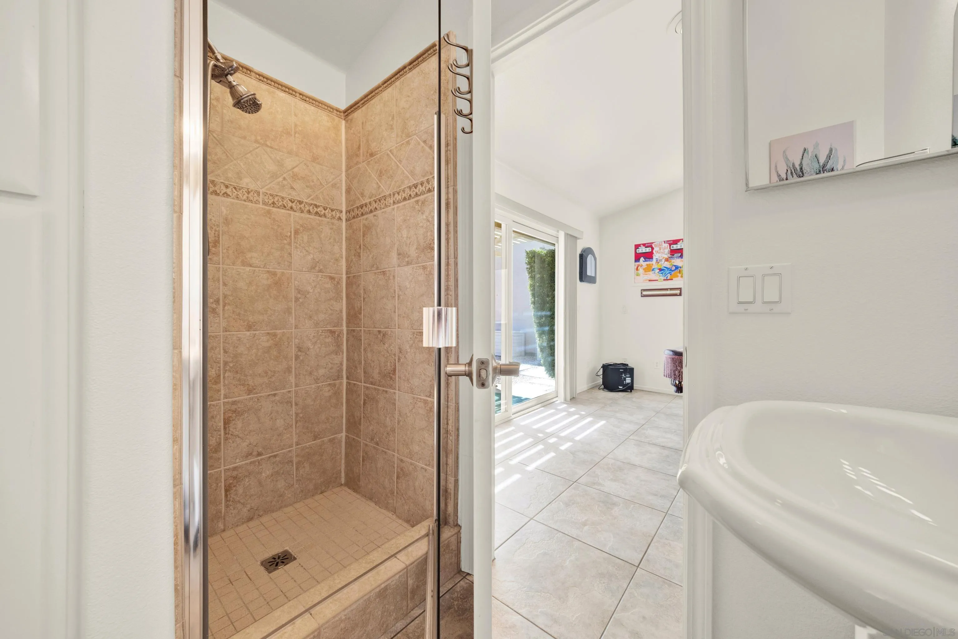 https://cdn.realtyfeed.com/cdn/127/260001968/50a870d43a24703e92c5724288b1df63.webp