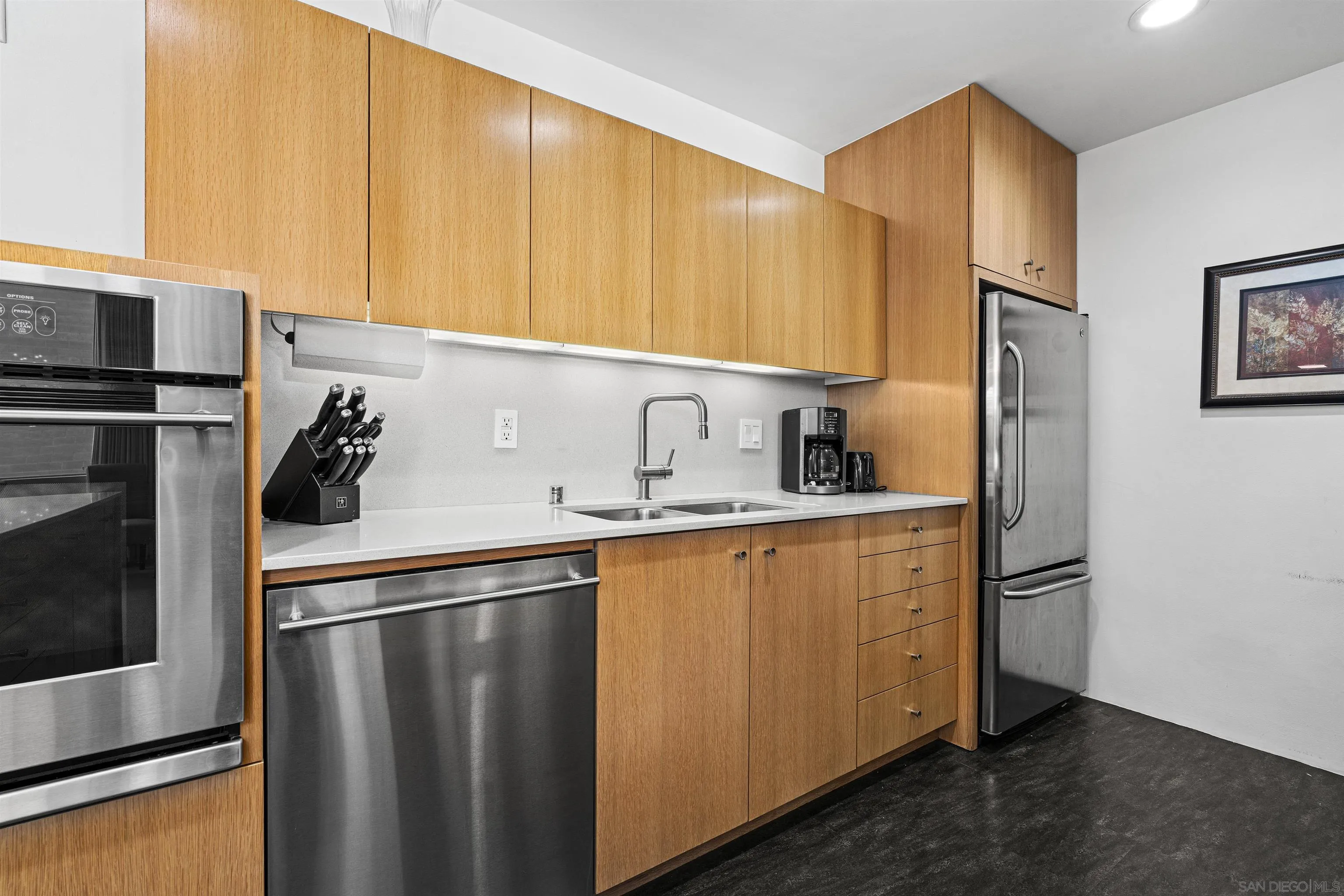 Photo #11: 260001971 Listing: Photo #11
