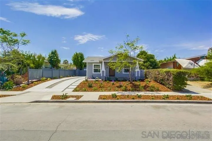 San Diego, CA 92116