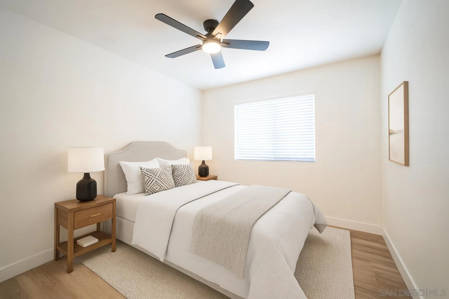 https://cdn.realtyfeed.com/cdn/127/260001975/eda2472373929042bee60194209eeee5.webp