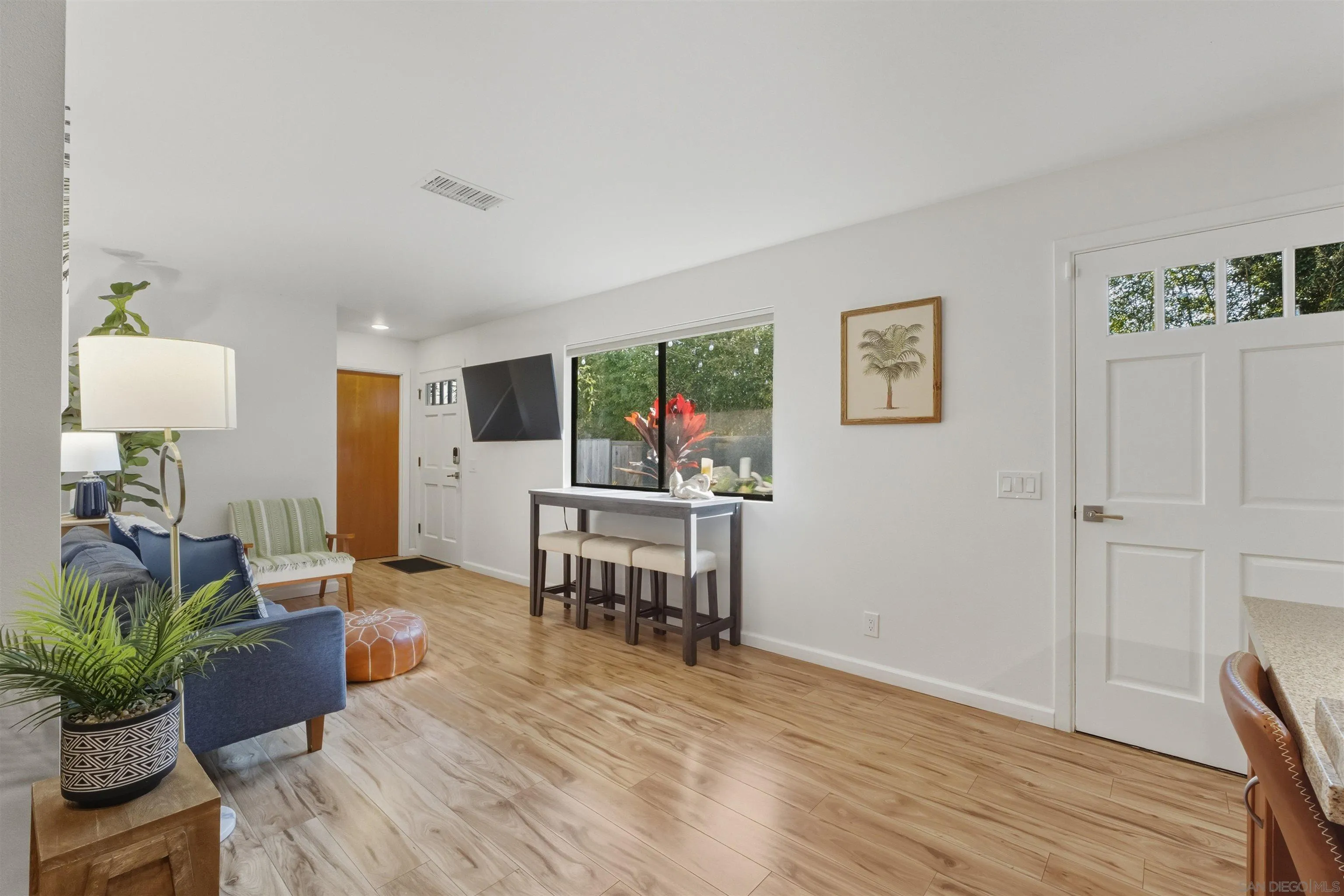 https://cdn.realtyfeed.com/cdn/127/260001980/304073125518673fb3ed9eb66670bf1f.webp