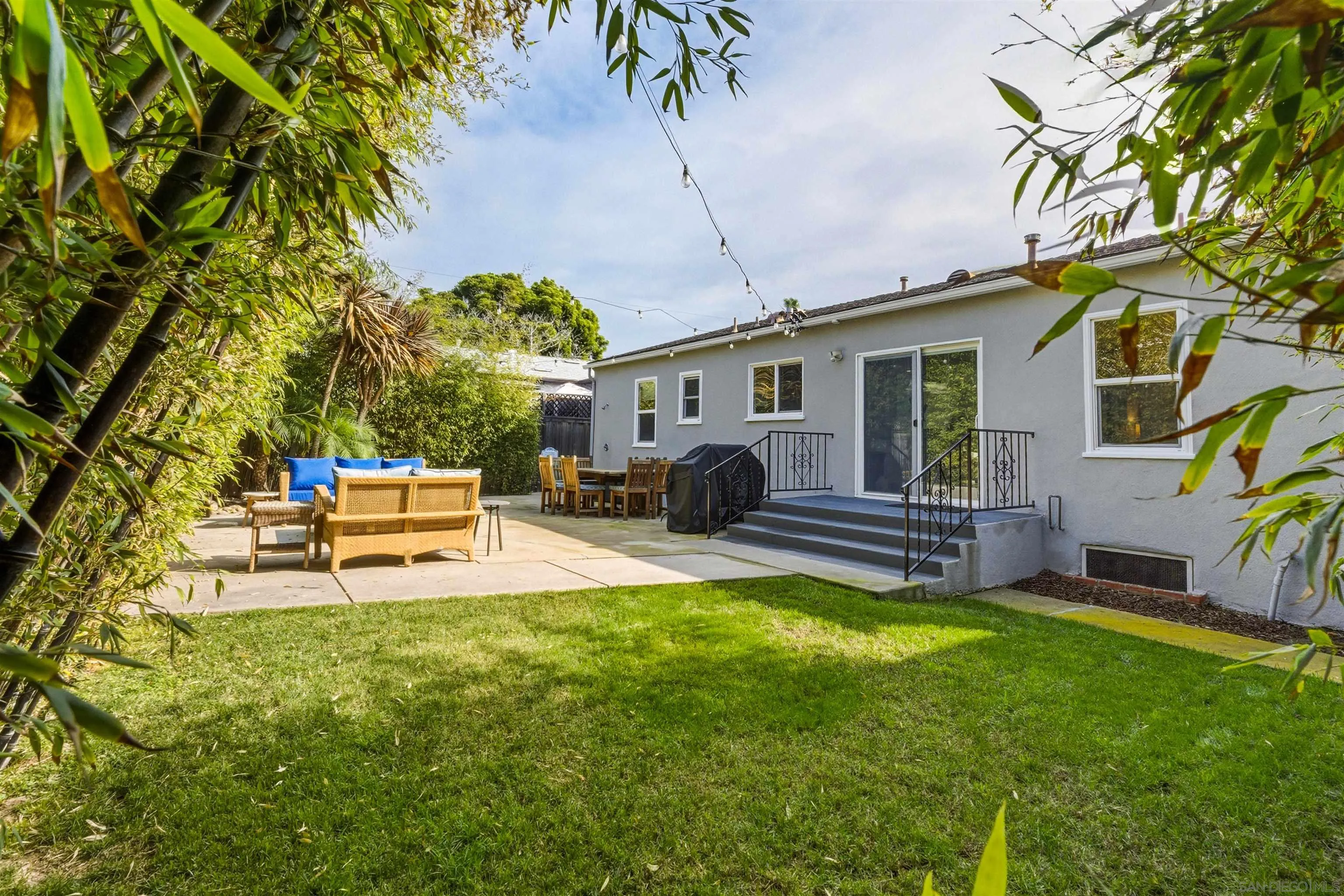 https://cdn.realtyfeed.com/cdn/127/260001980/999bbabe16b704676254d3caa7e7a531.webp