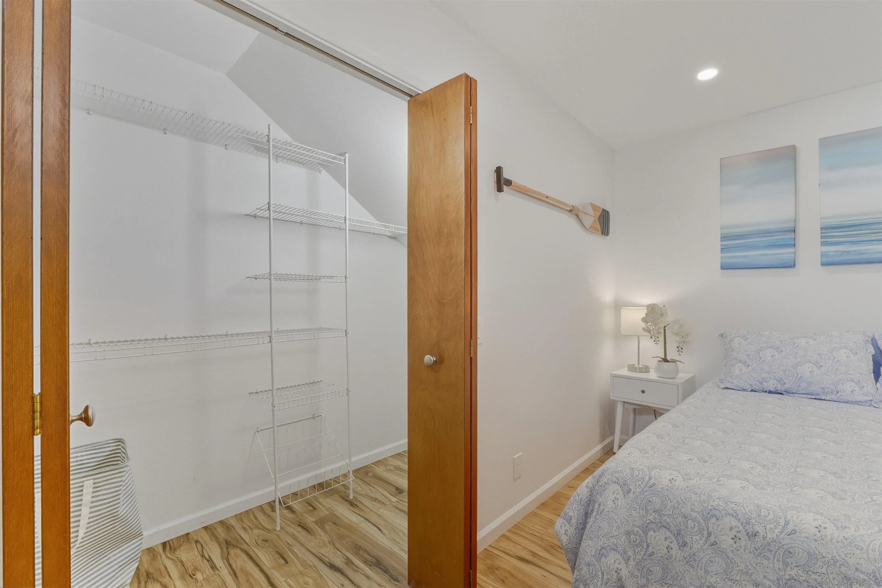 https://cdn.realtyfeed.com/cdn/127/260001980/defa0b98122970bf8465ad56442c87fb.webp