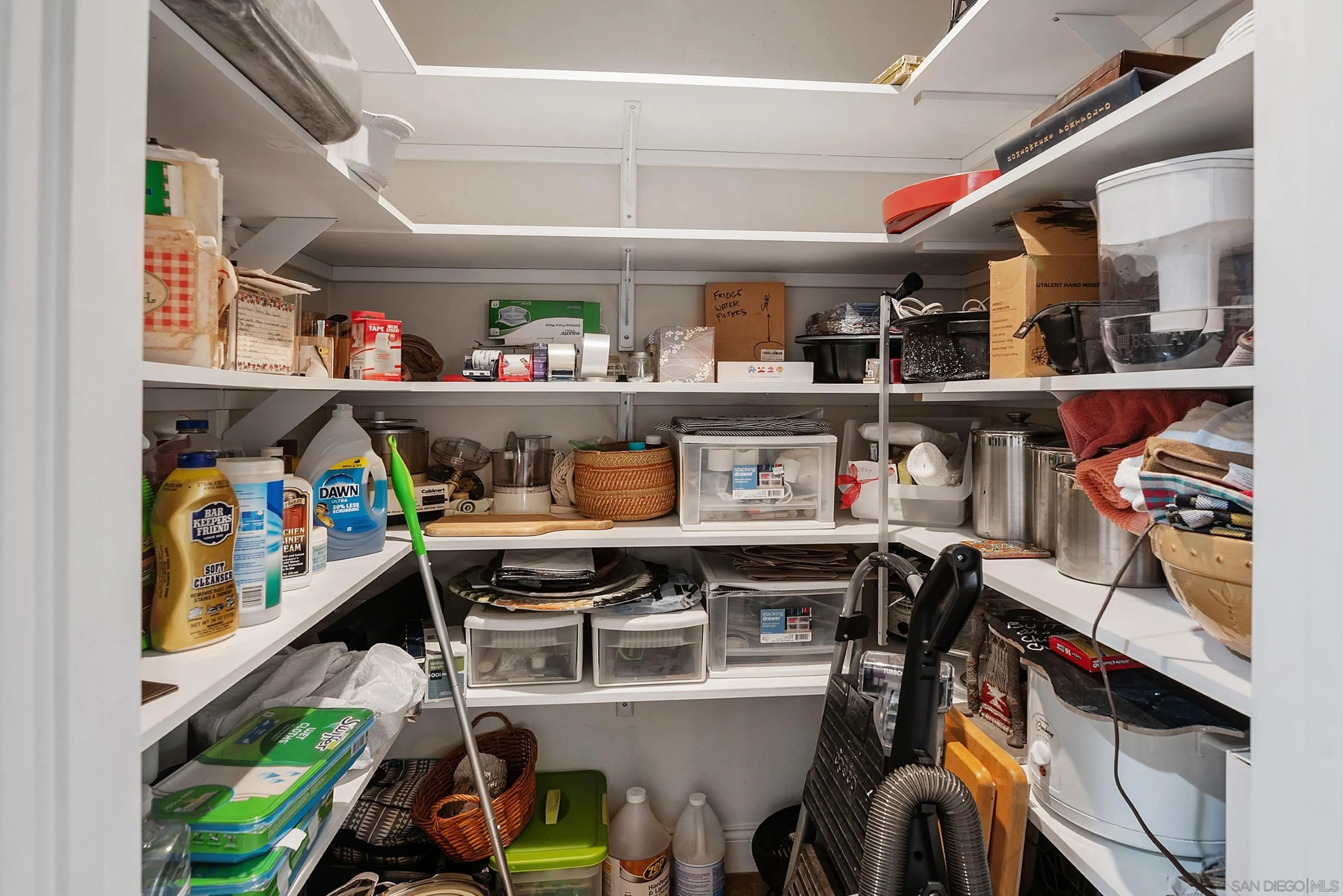 https://cdn.realtyfeed.com/cdn/127/260001983/19ba53afefafea5bd7f9859b3c3640ed.webp