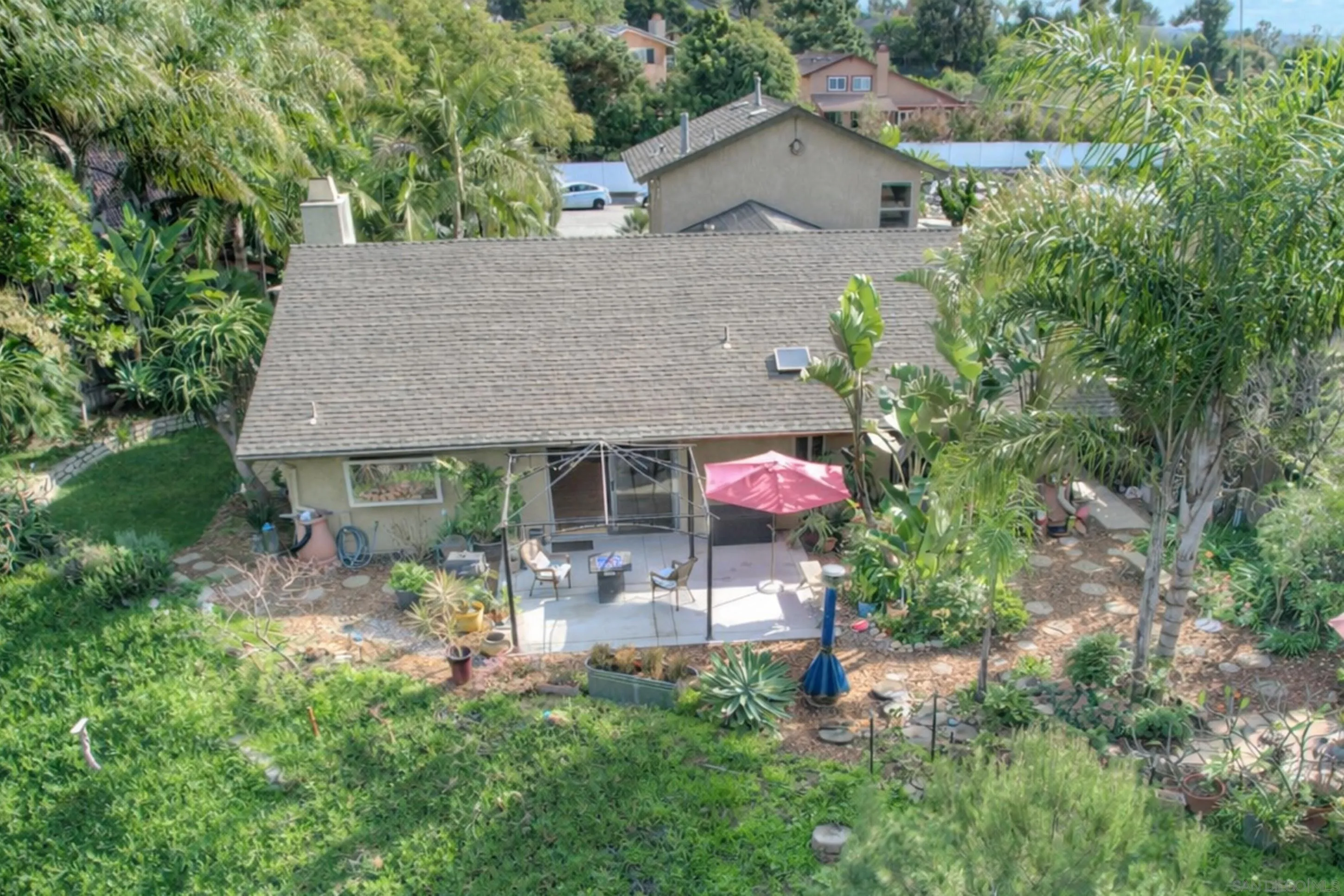 https://cdn.realtyfeed.com/cdn/127/260001983/ec8d49bf6666ad8ed9579082e6a5939f.webp