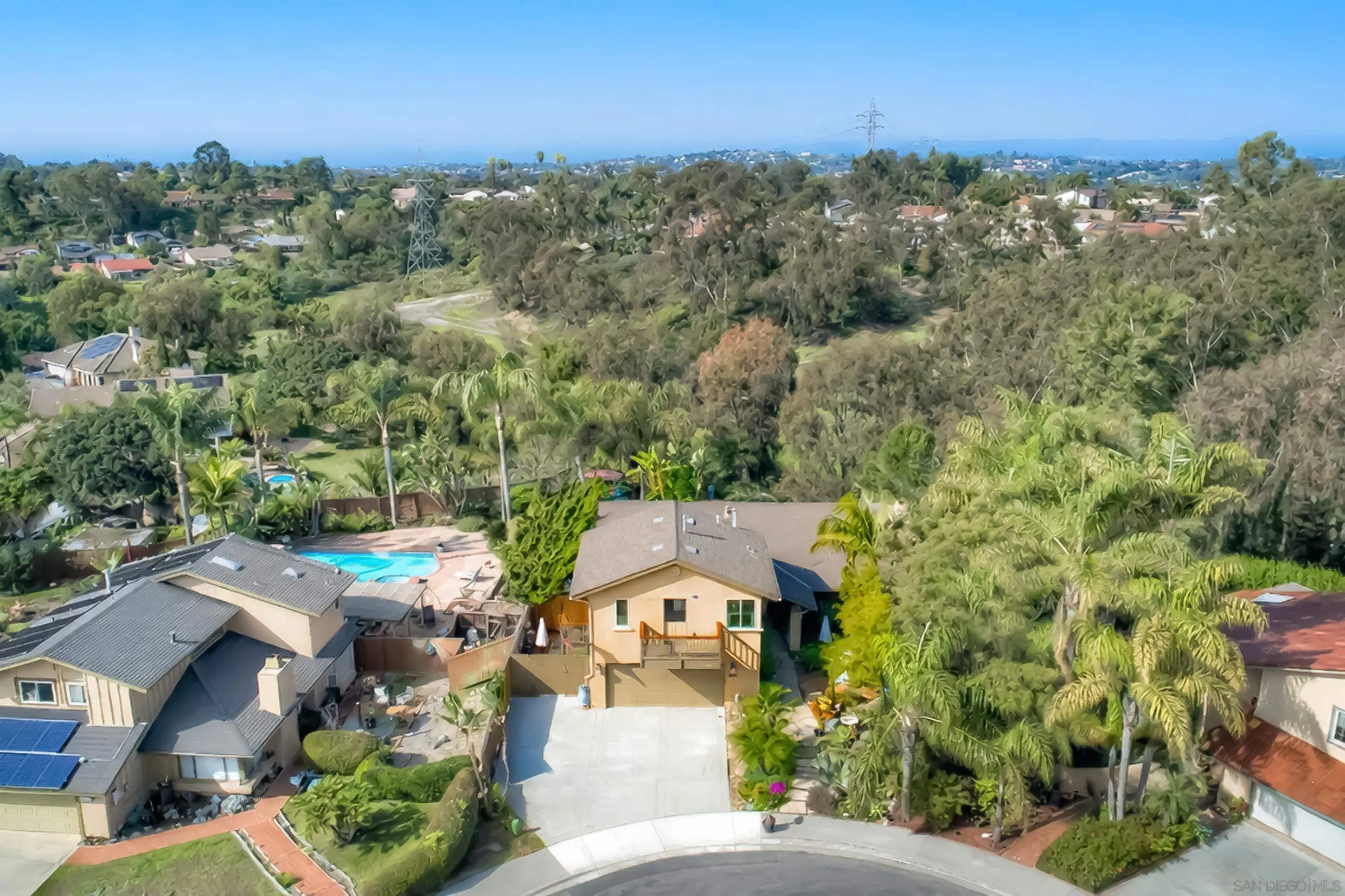 https://cdn.realtyfeed.com/cdn/127/260001983/fac5ed6c48c5a2a1c4d0419ad5141a36.webp