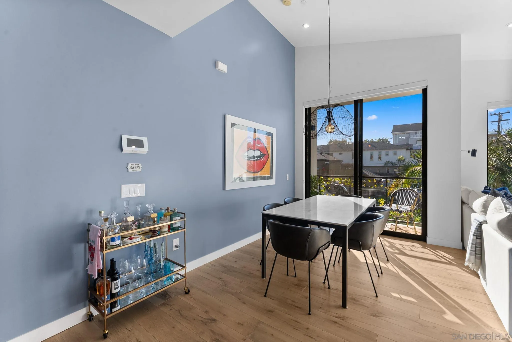 https://cdn.realtyfeed.com/cdn/127/260001984/462a16a66ab4e38992b1bc95d8b0c521.webp