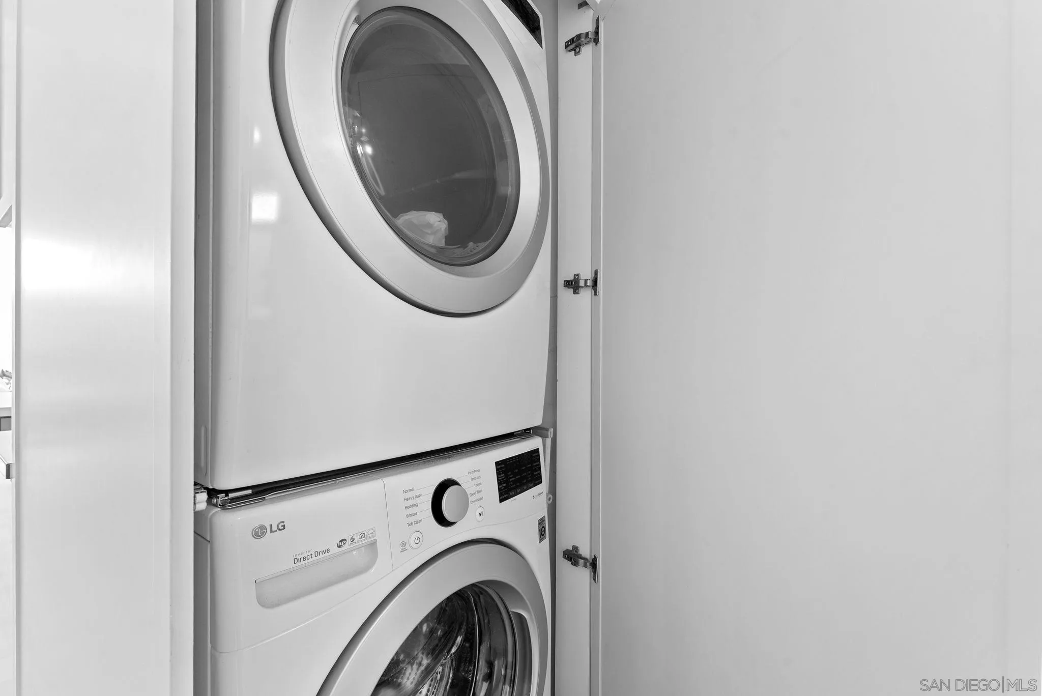 https://cdn.realtyfeed.com/cdn/127/260001984/ac8785a8c567cf6e60c0419a17f748c7.webp