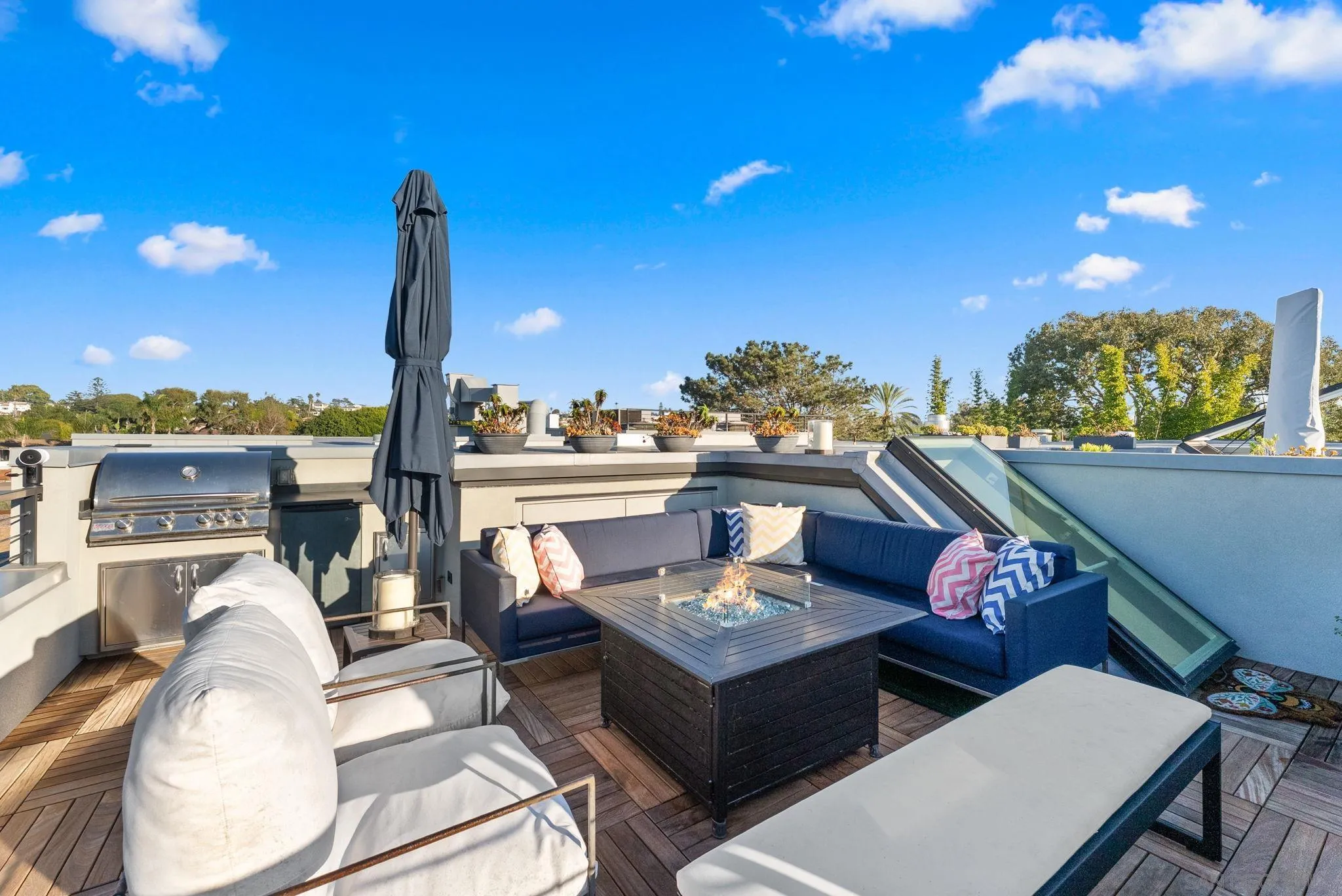 https://cdn.realtyfeed.com/cdn/127/260001984/cf6a0709e8e550c64d37bbe160d4f549.webp