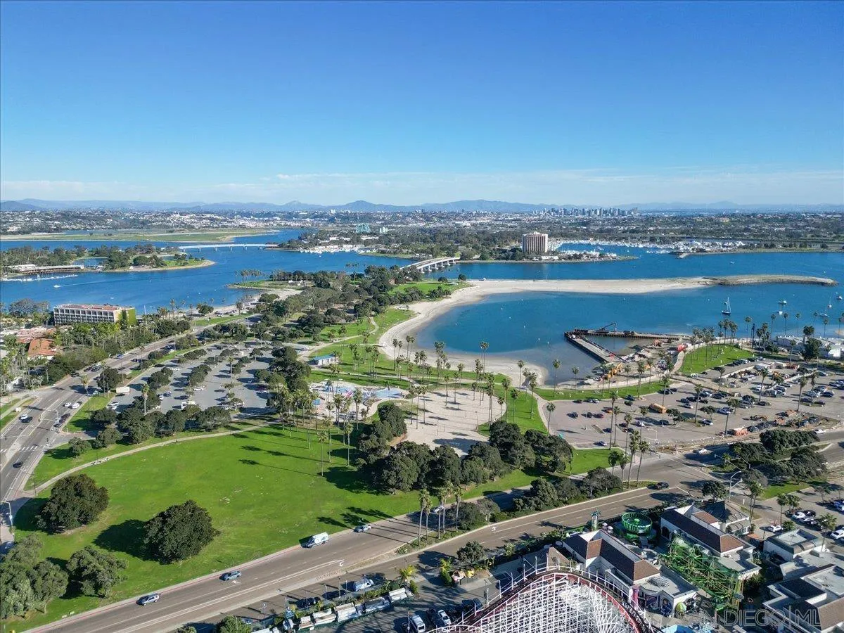 750 Island Court, San Diego, CA, 92109