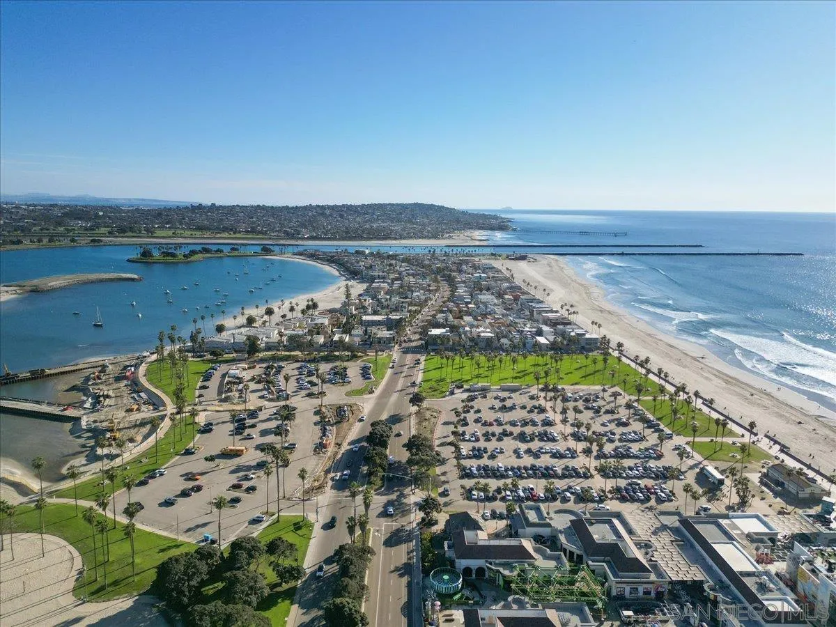 750 Island Court, San Diego, CA, 92109