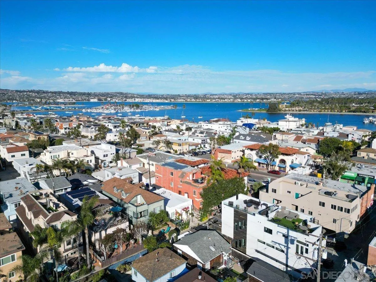 750 Island Court, San Diego, CA, 92109