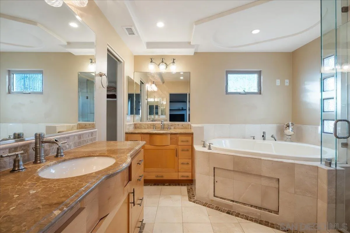 750 Island Court, San Diego, CA, 92109